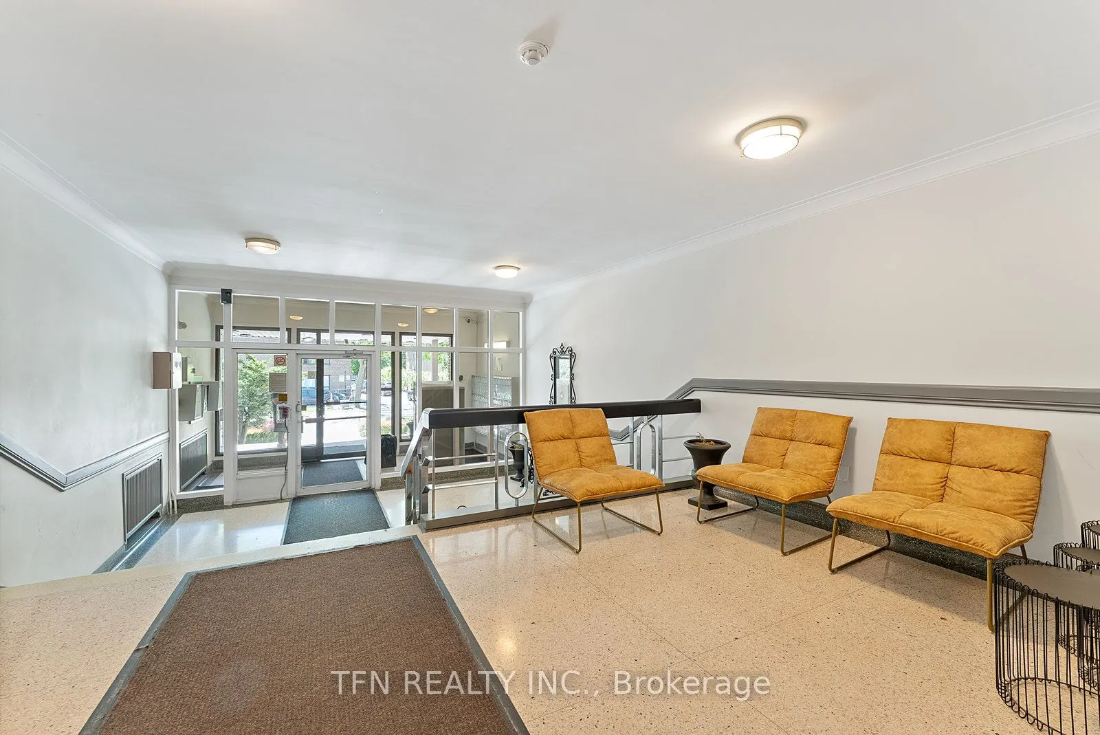 24 Shallmar Boulevard, #311