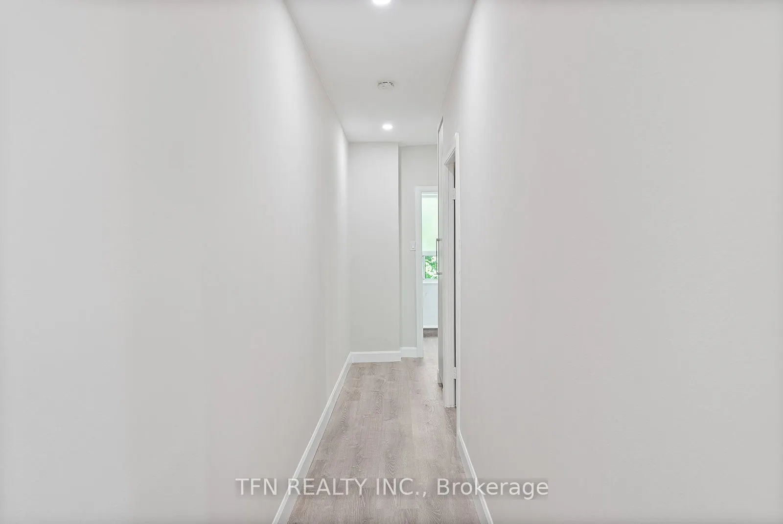 24 Shallmar Boulevard, #311