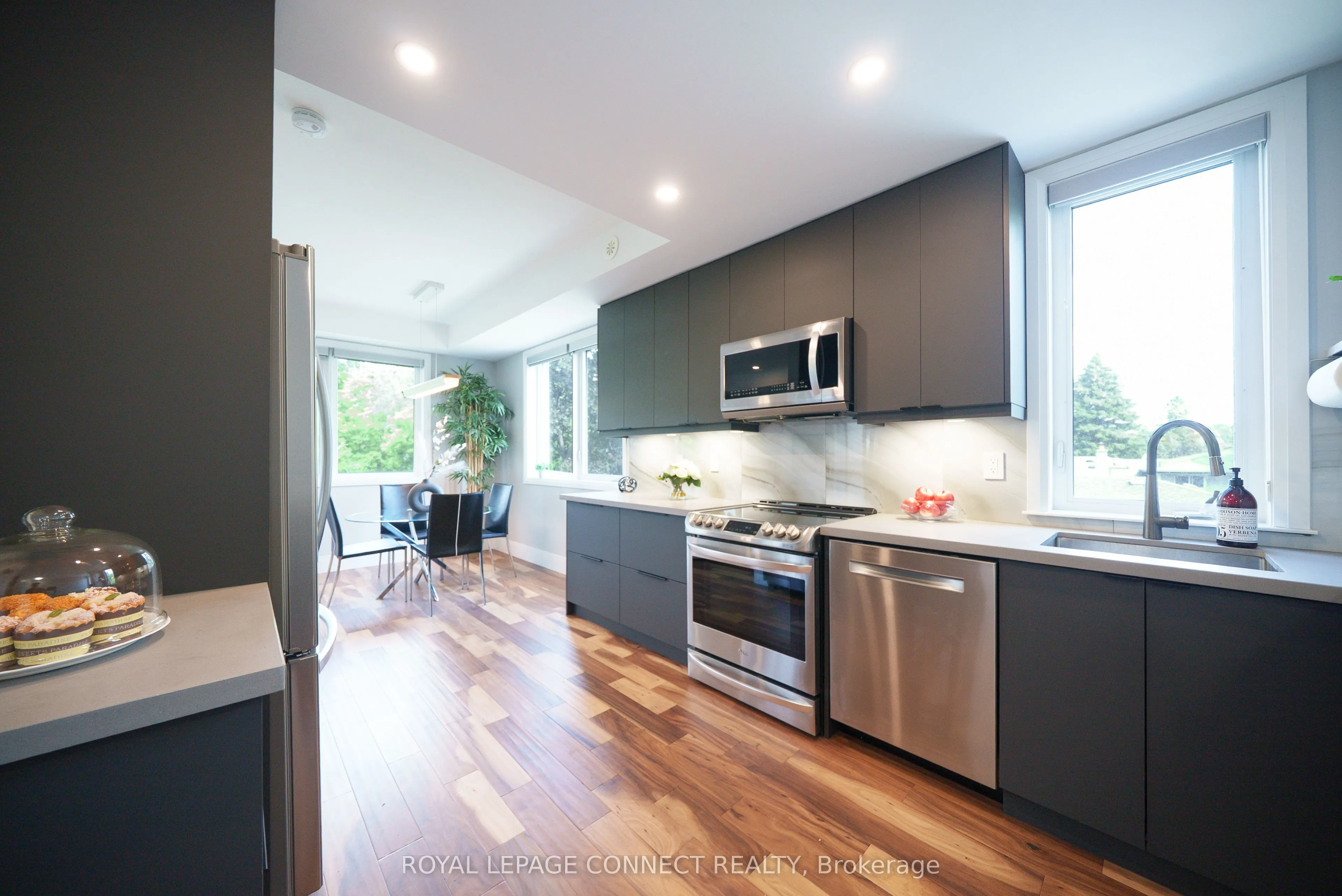 780 Sheppard Avenue E, #TH03