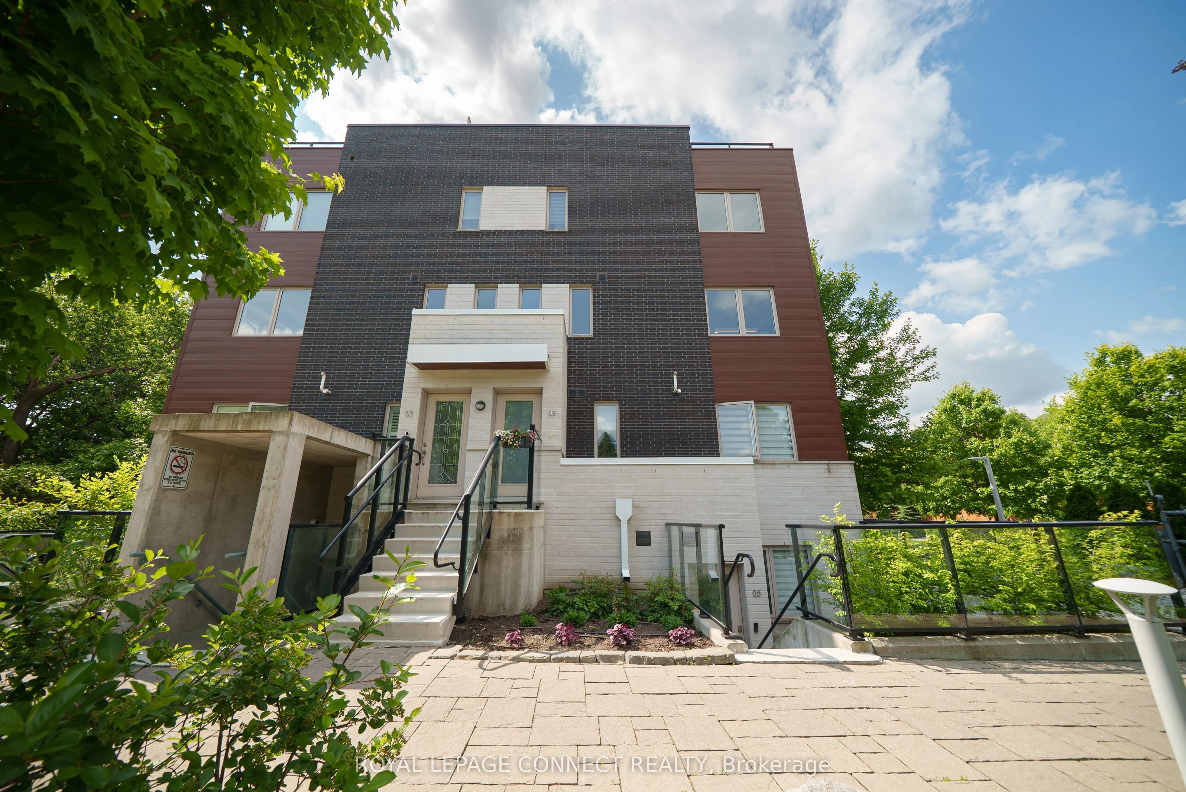 780 Sheppard Avenue E, #TH03