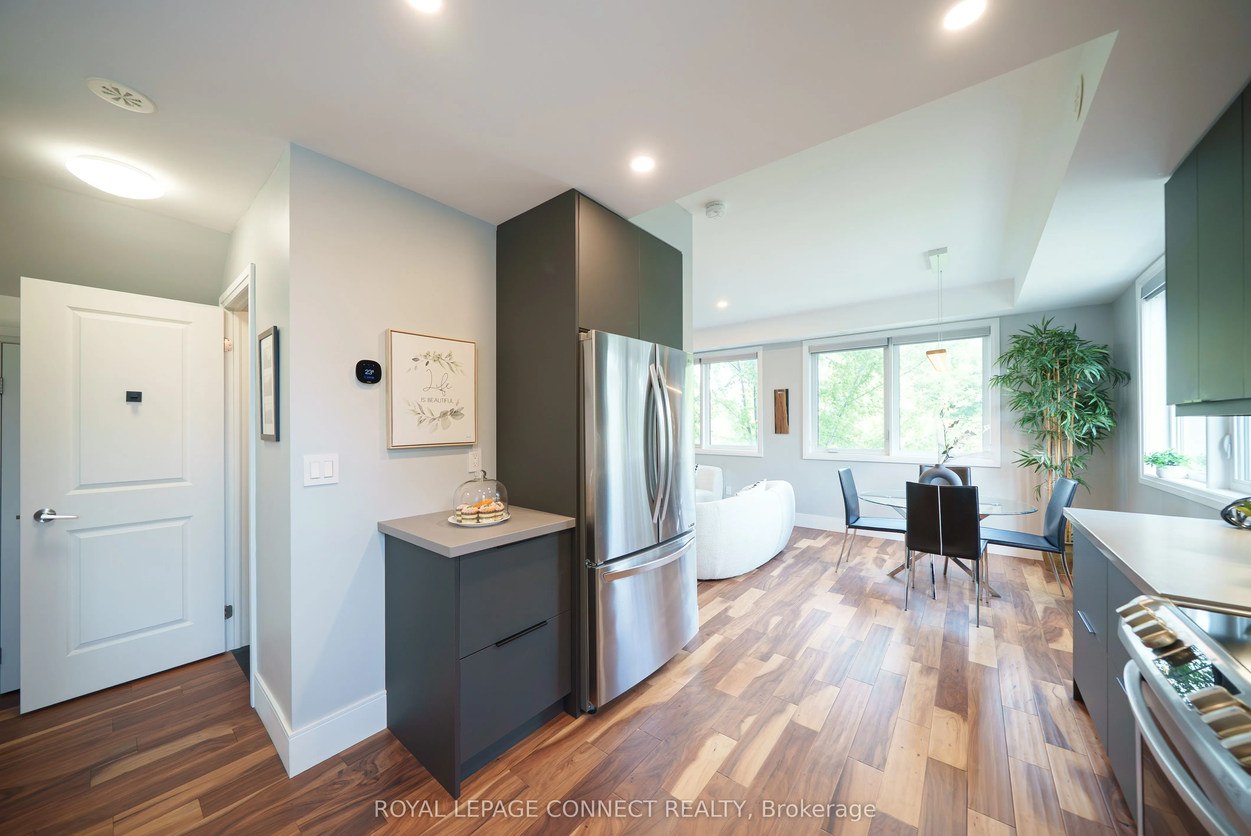 780 Sheppard Avenue E, #TH03