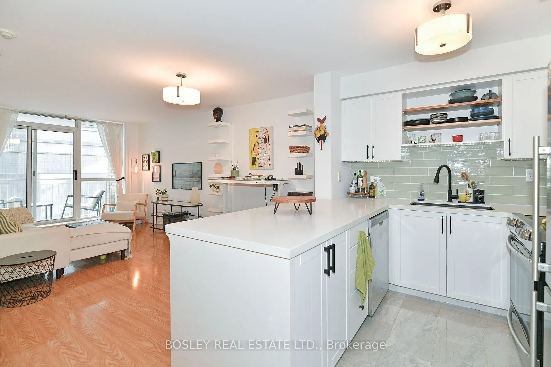 18 Stafford Street, #310