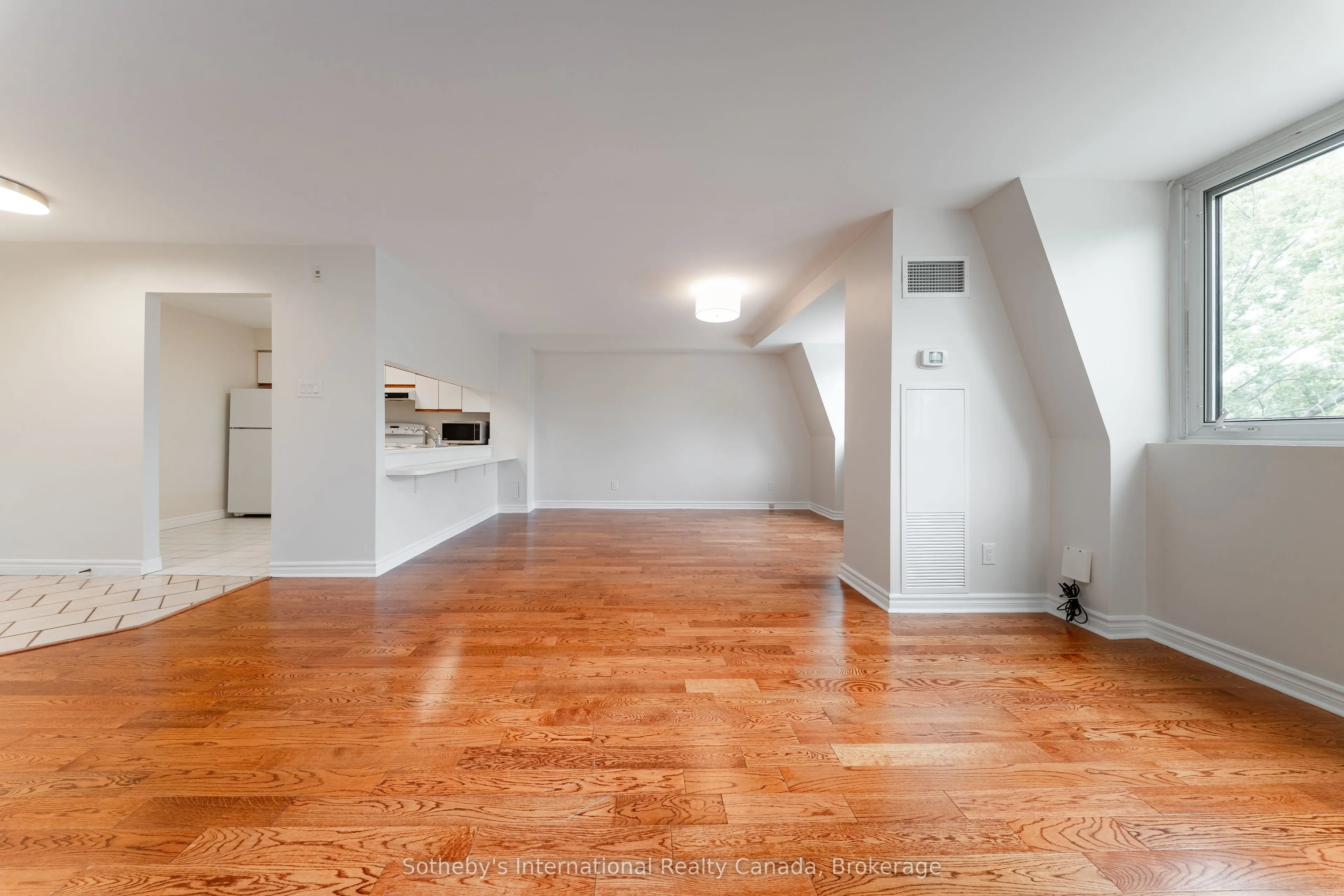 356 McRae Drive, #508