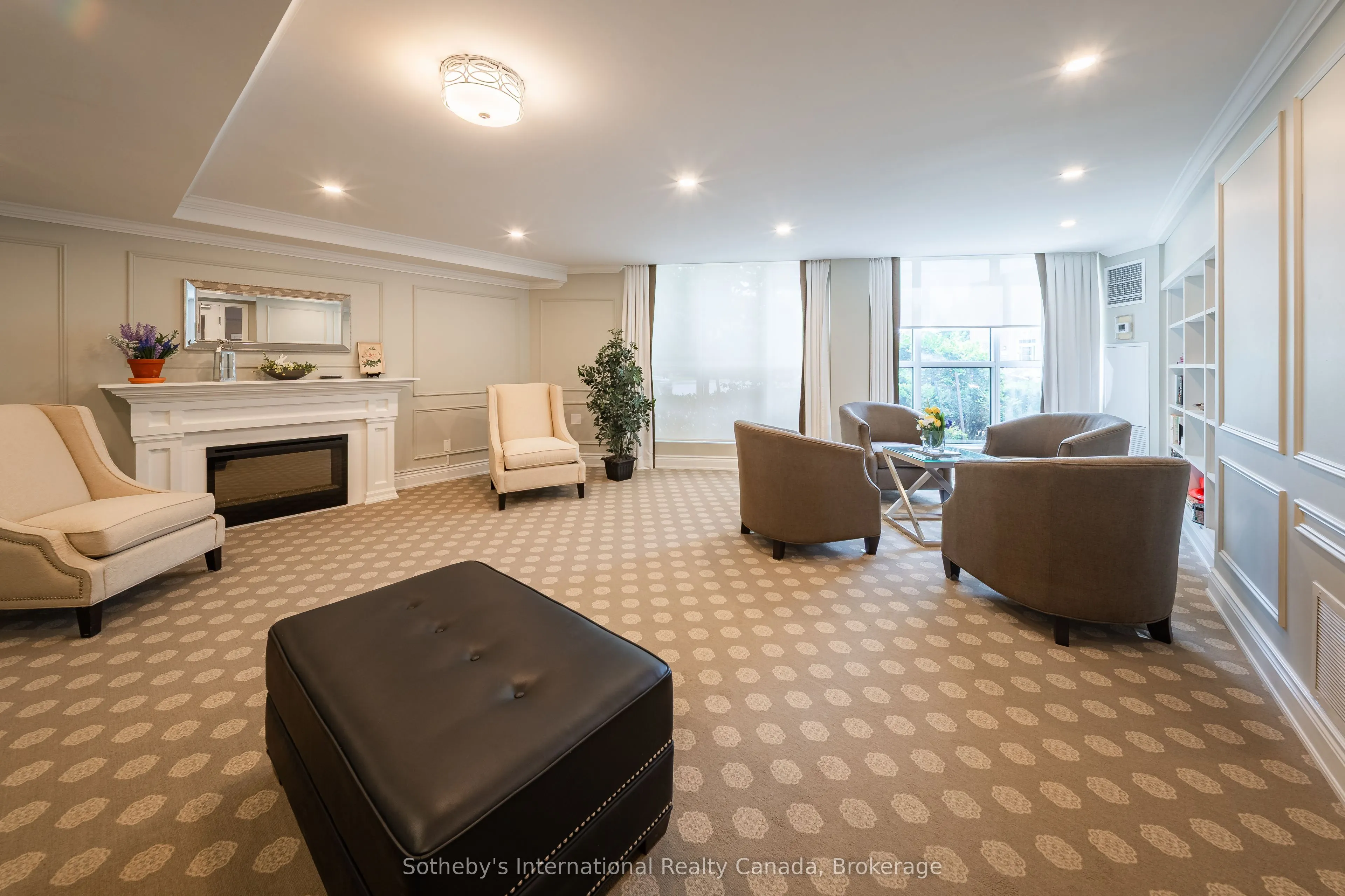 356 McRae Drive, #508