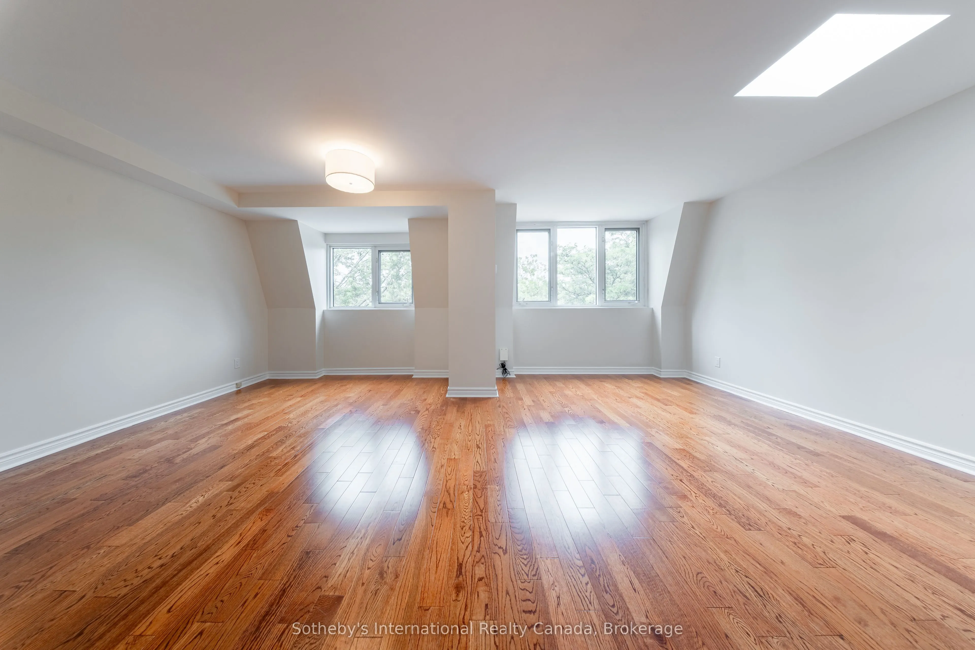 356 McRae Drive, #508