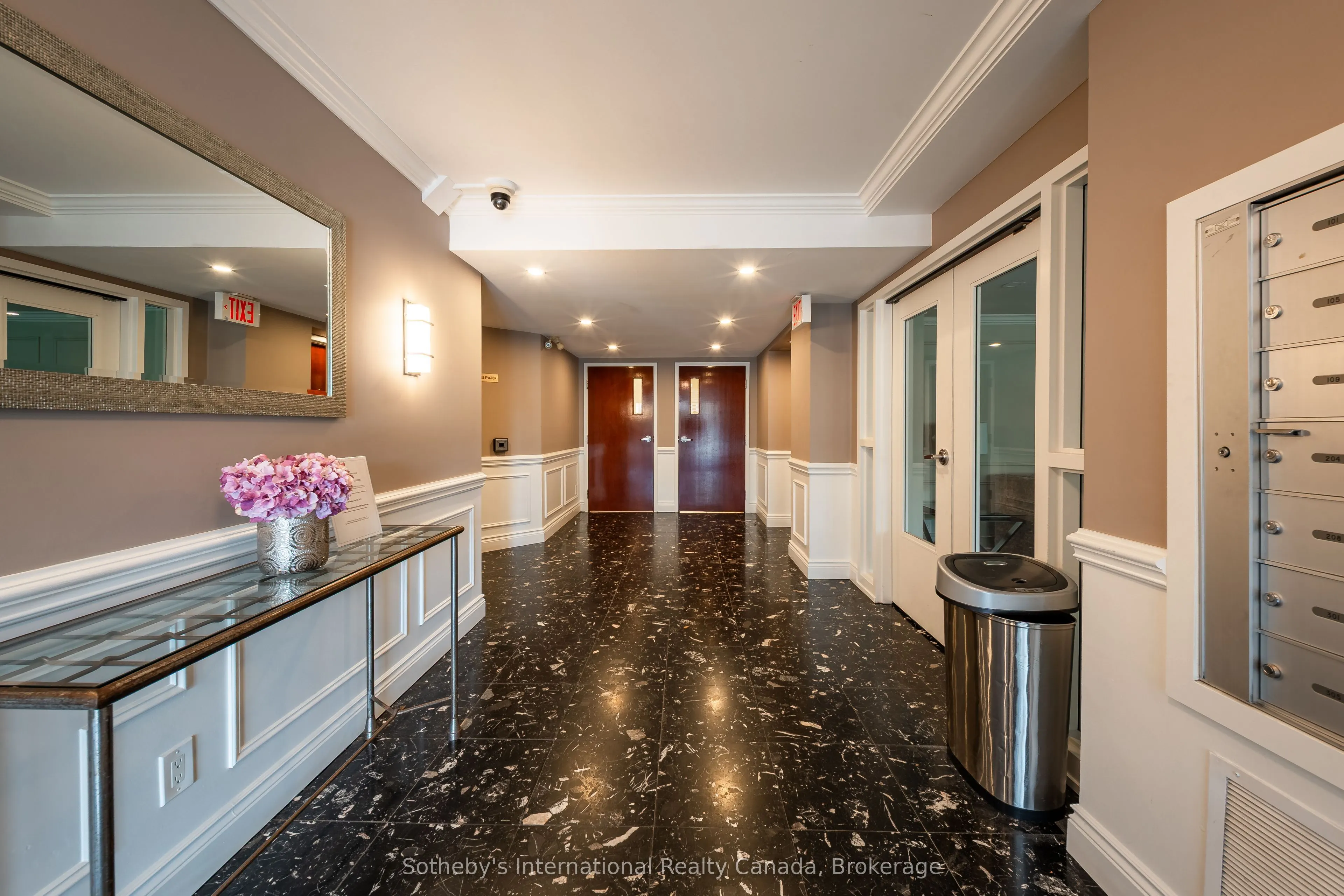 356 McRae Drive, #508