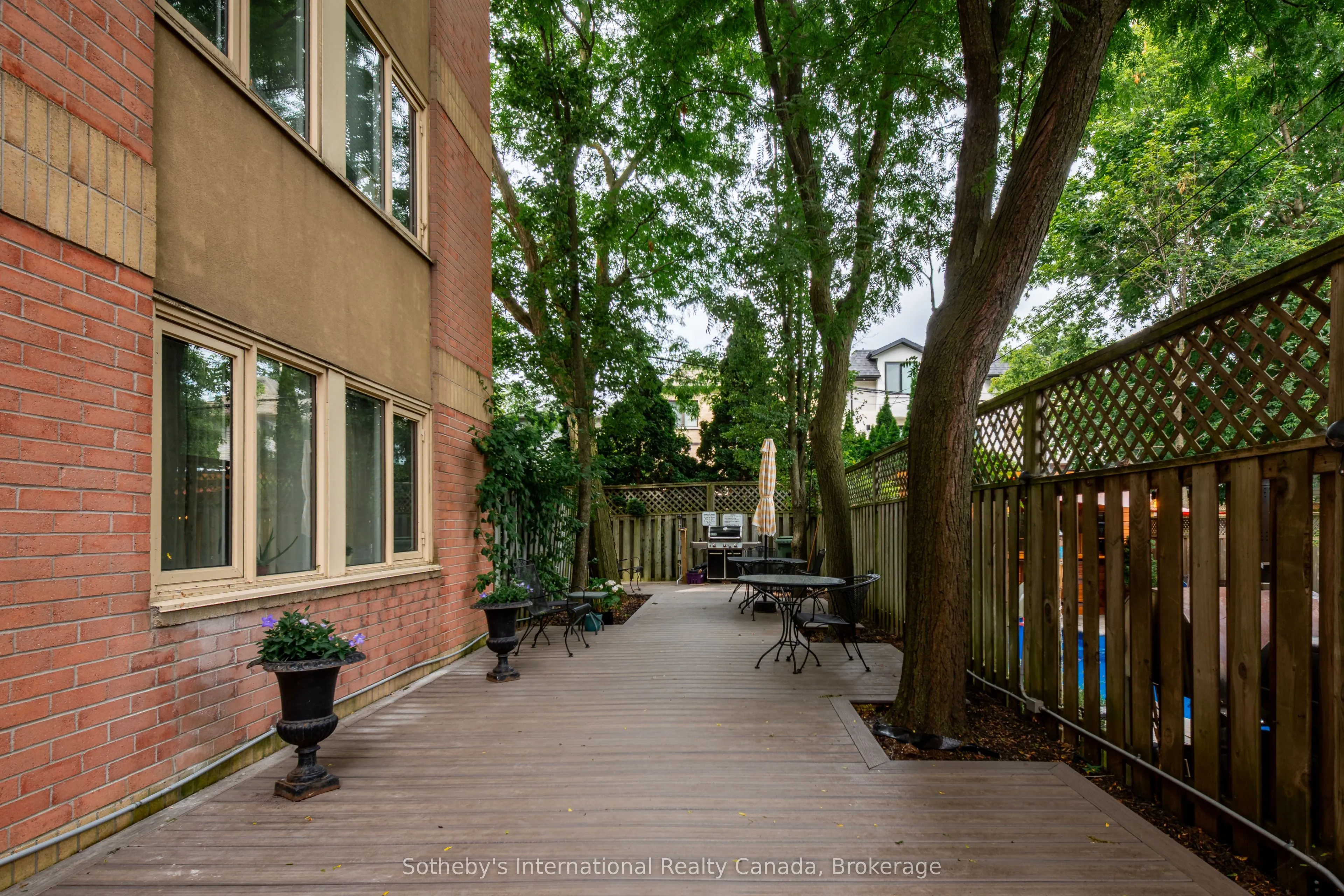 356 McRae Drive, #508