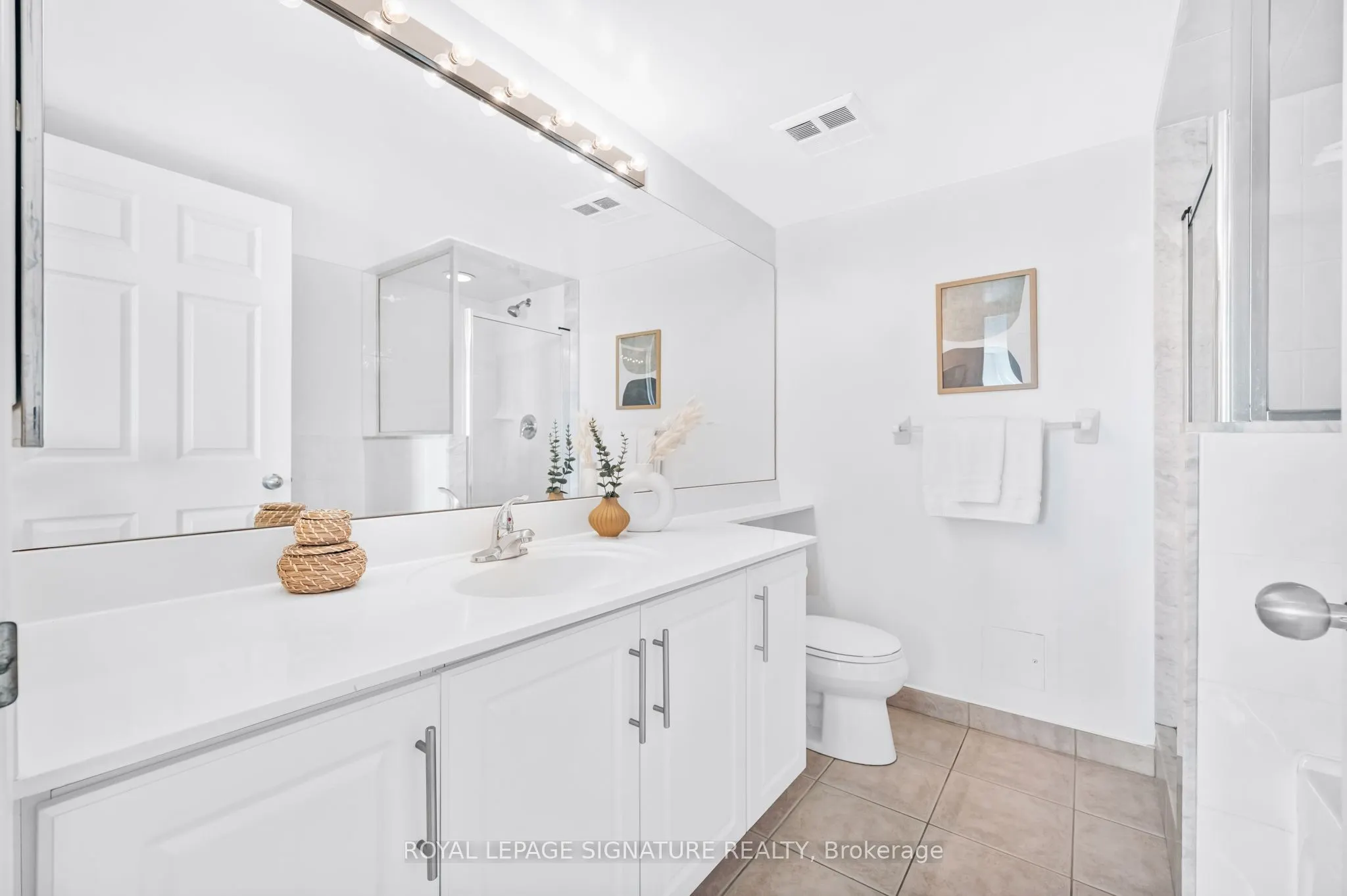 30 Harrison Garden Boulevard, #2703