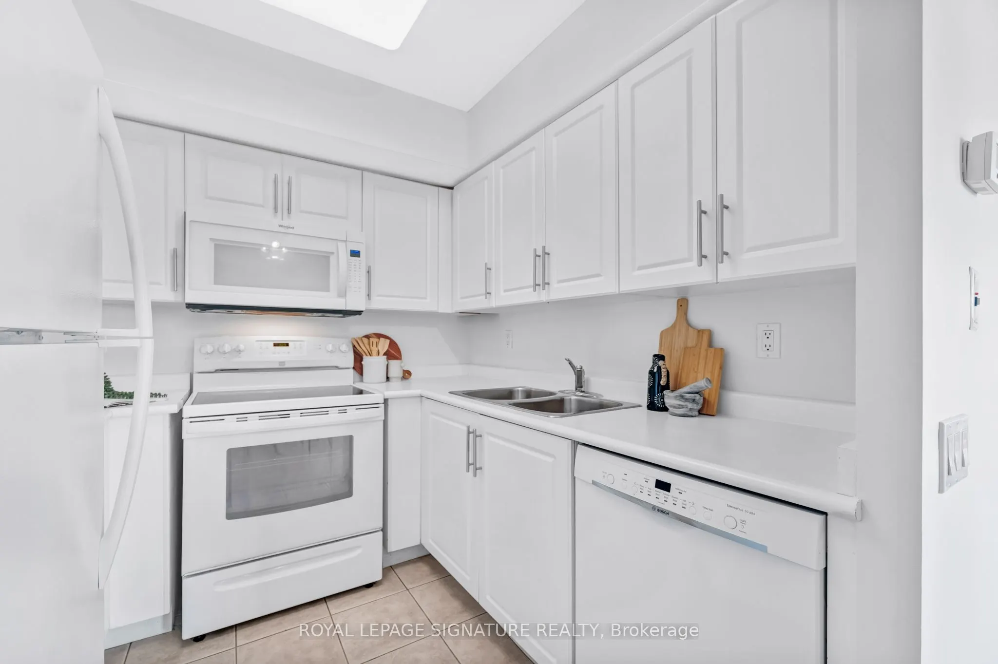30 Harrison Garden Boulevard, #2703