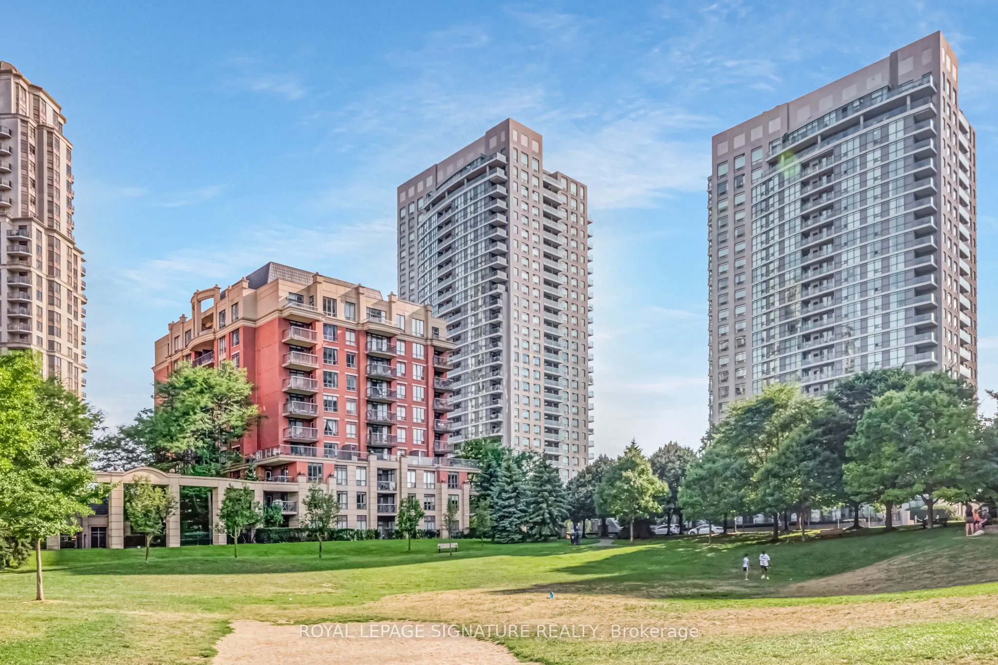 30 Harrison Garden Boulevard, #2703