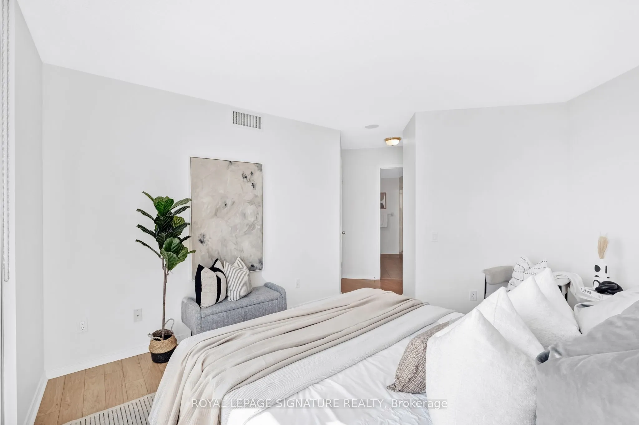 30 Harrison Garden Boulevard, #2703