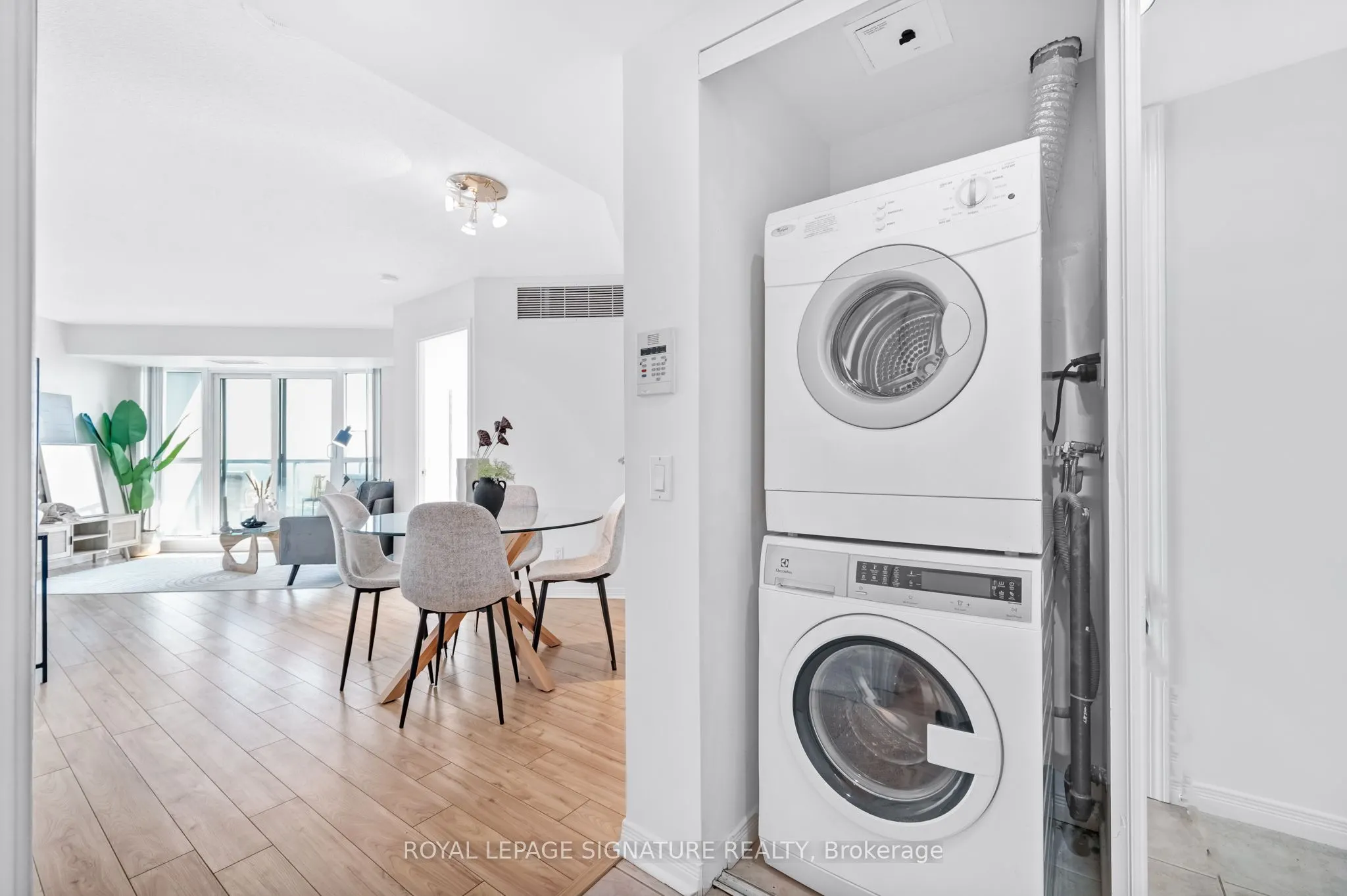 30 Harrison Garden Boulevard, #2703