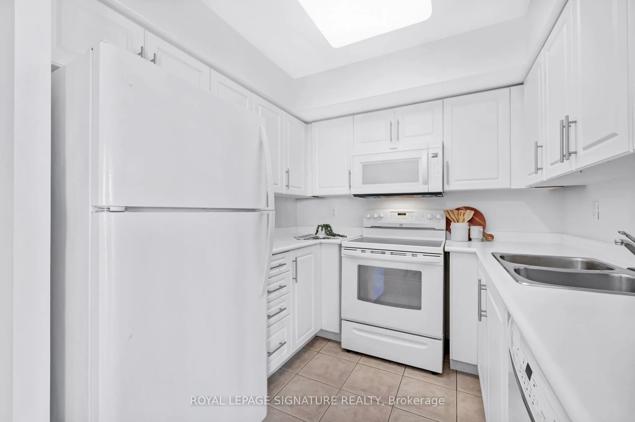 30 Harrison Garden Boulevard, #2703