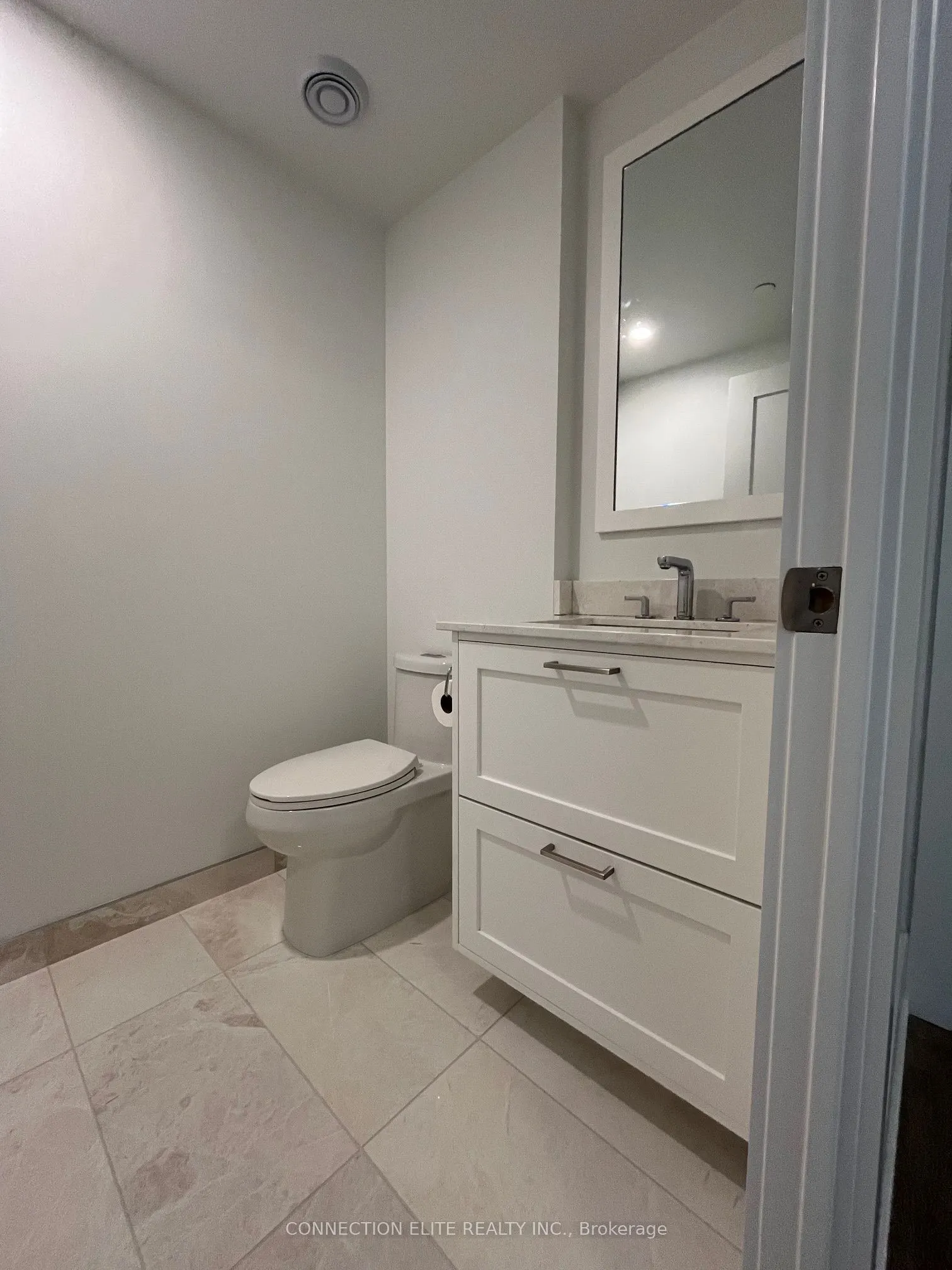 30 Inn On The Park Drive W, #1310