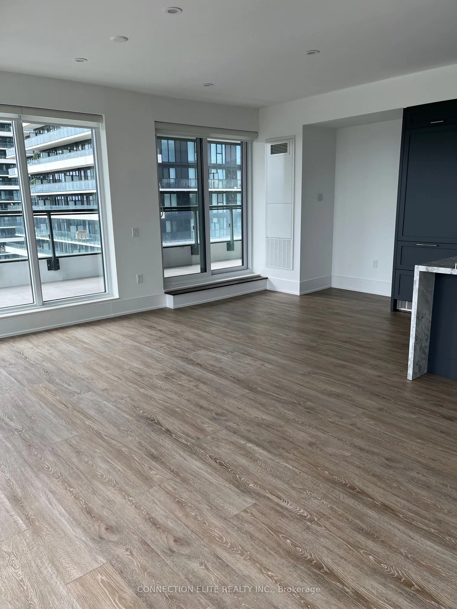 30 Inn On The Park Drive W, #1310