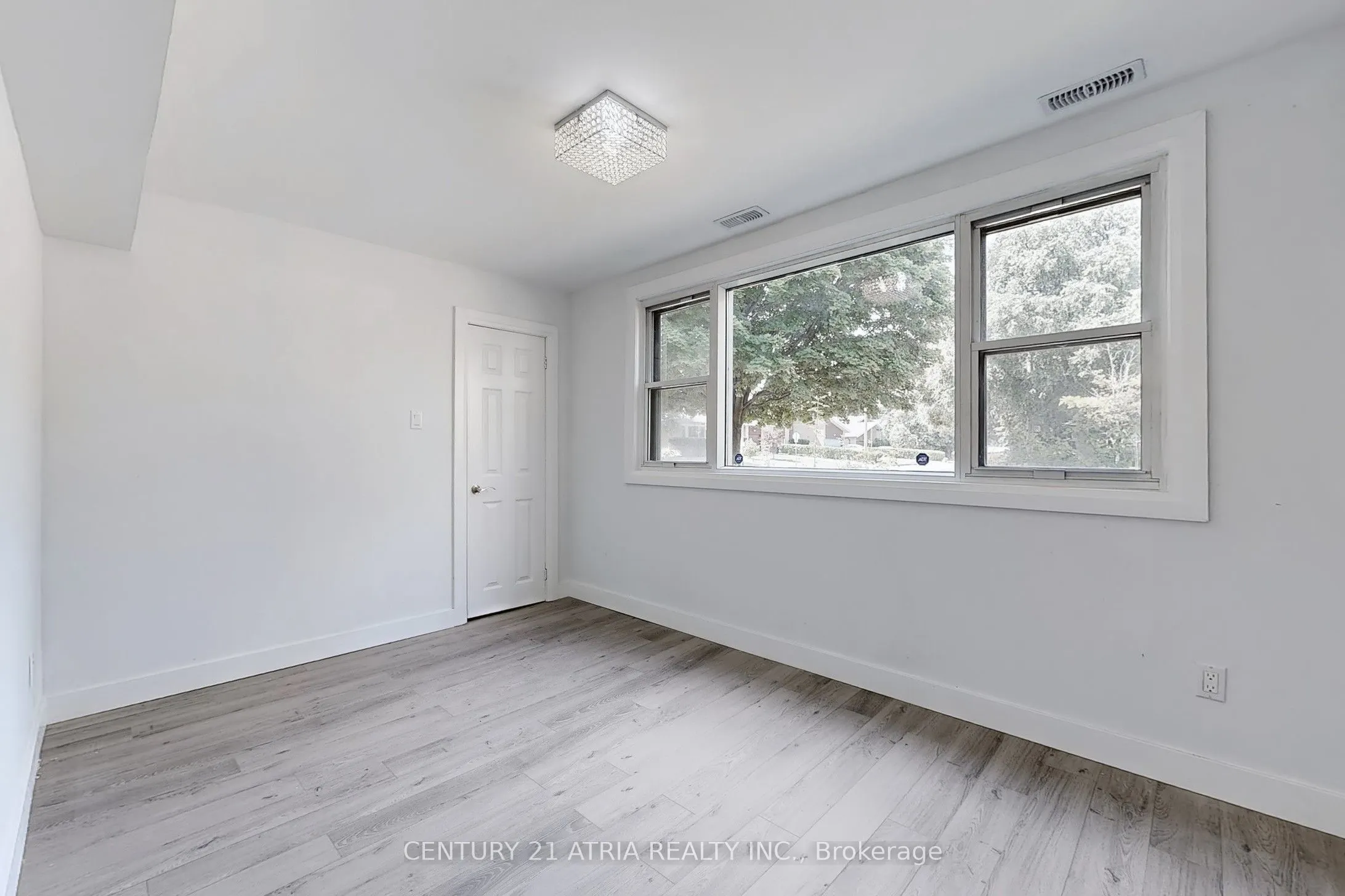 67 Chelmsford Avenue