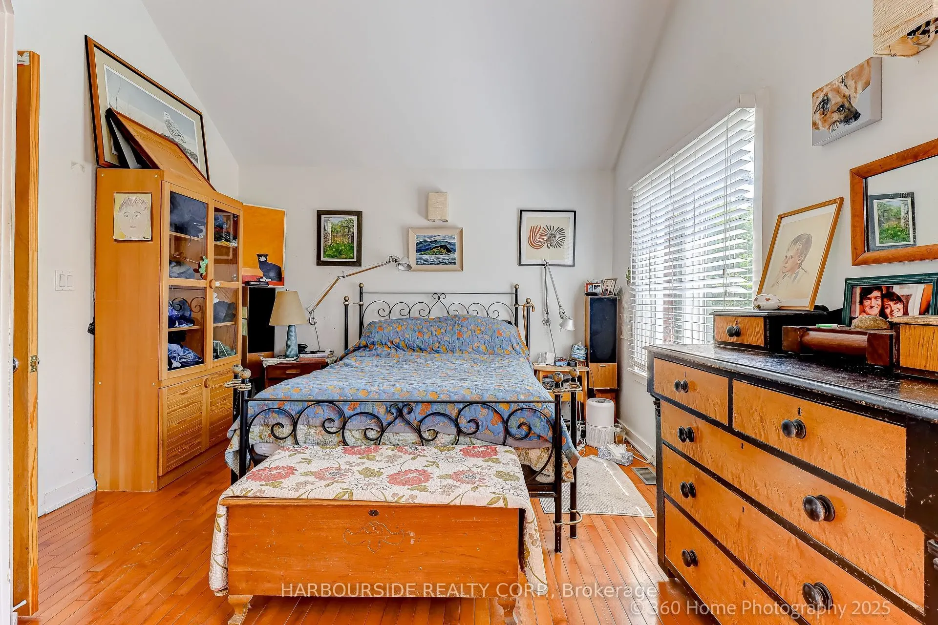 591 Broadway Avenue