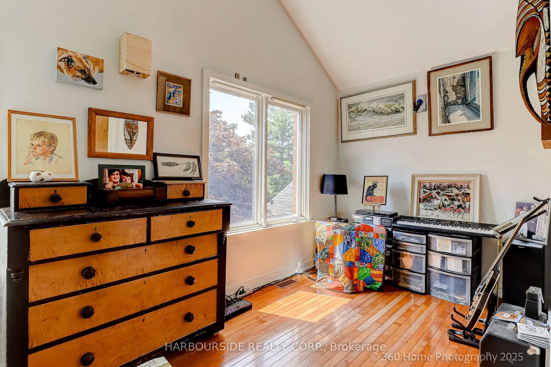 591 Broadway Avenue