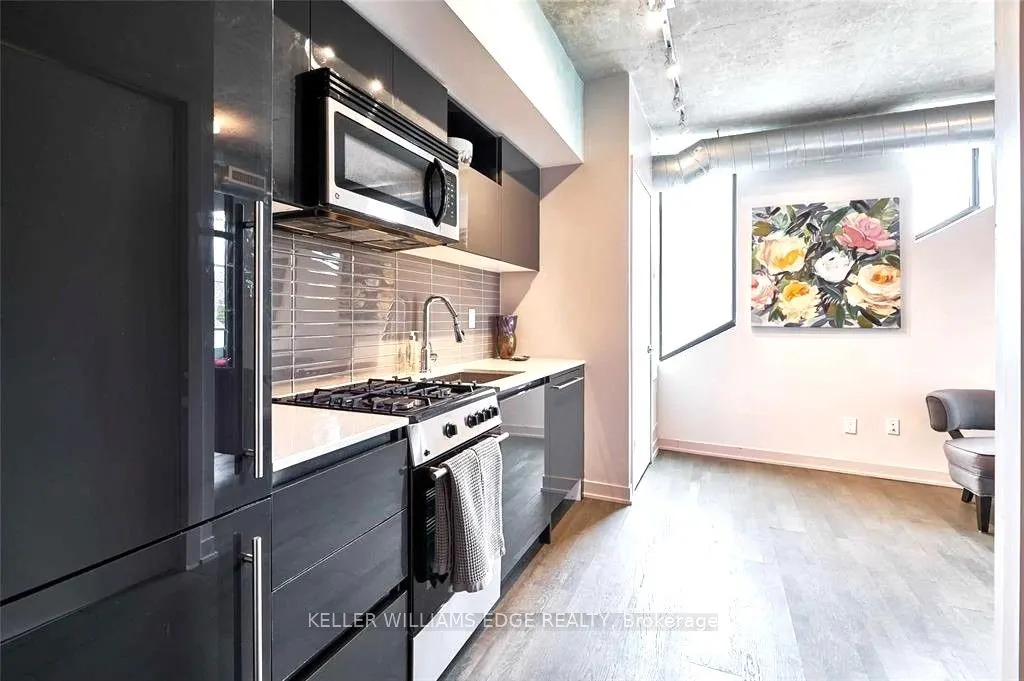 109 Wolseley Street E, #204