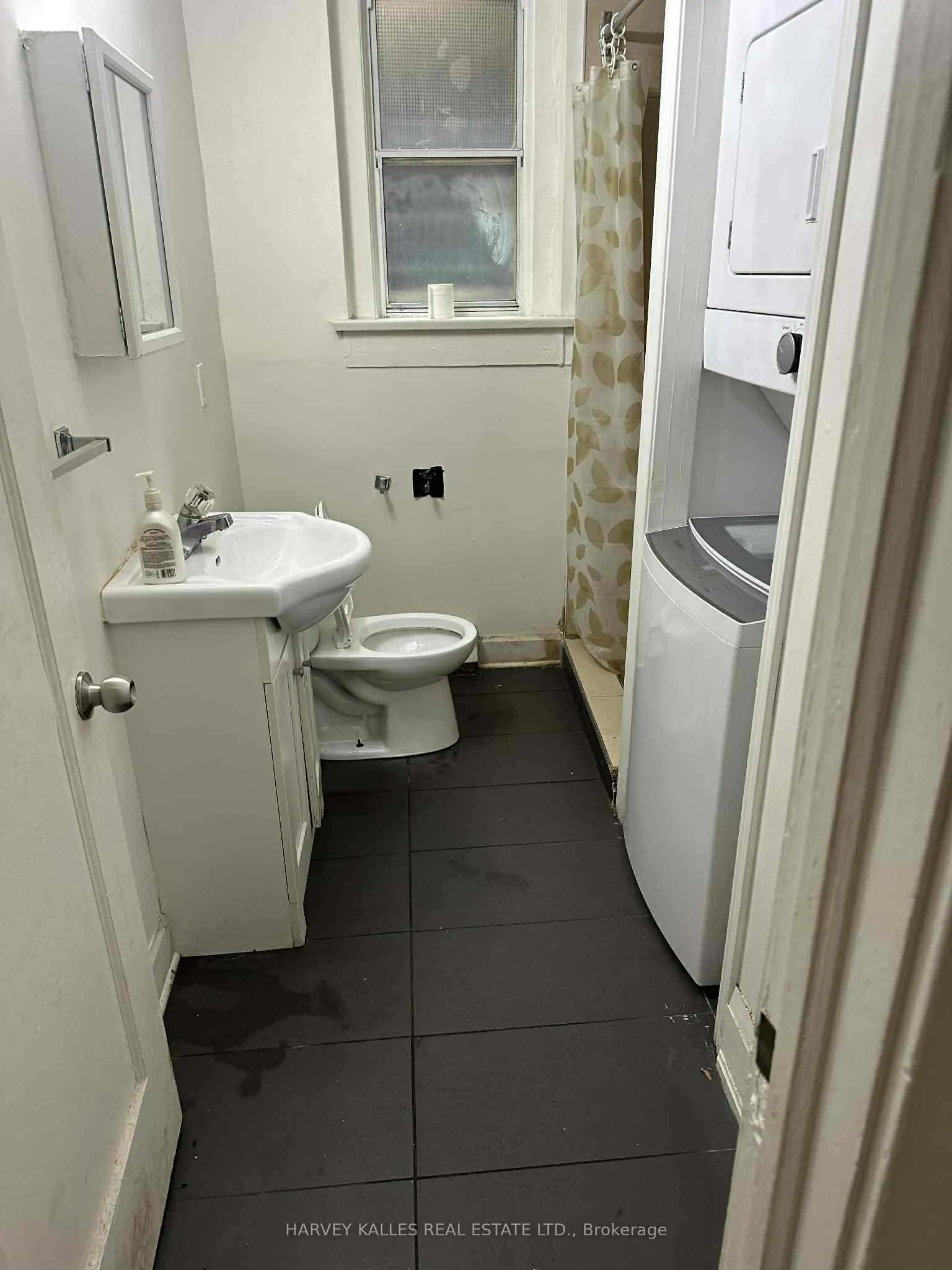 1065 Bathurst Street, #1