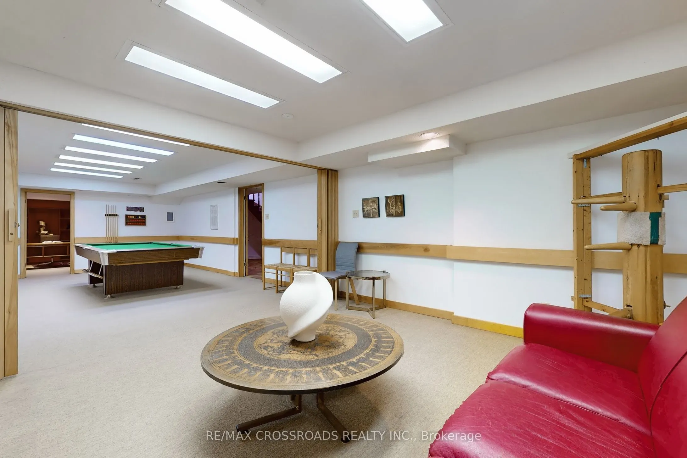 8 Orchid Court