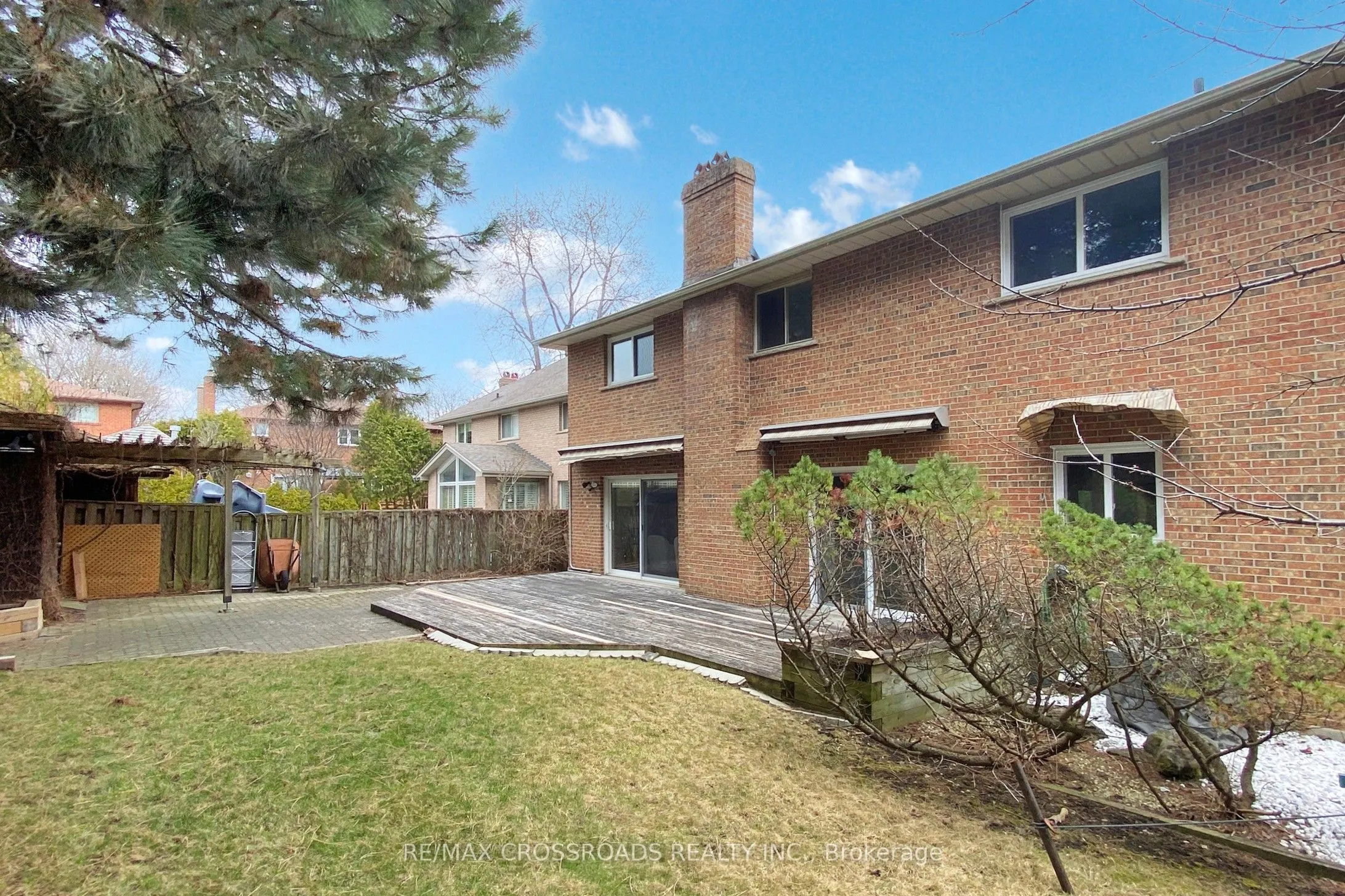 8 Orchid Court