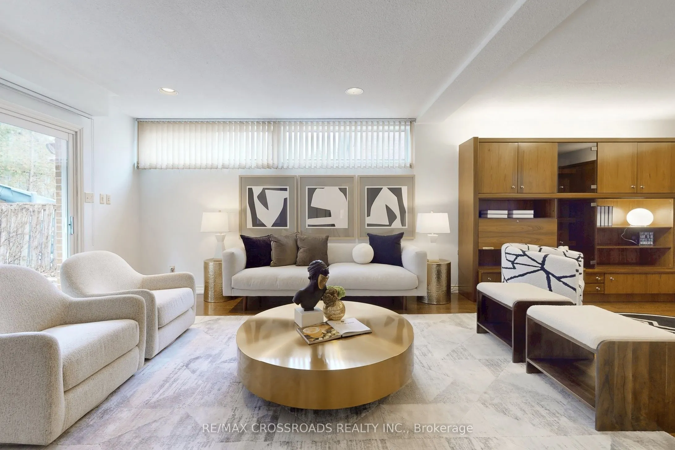 8 Orchid Court