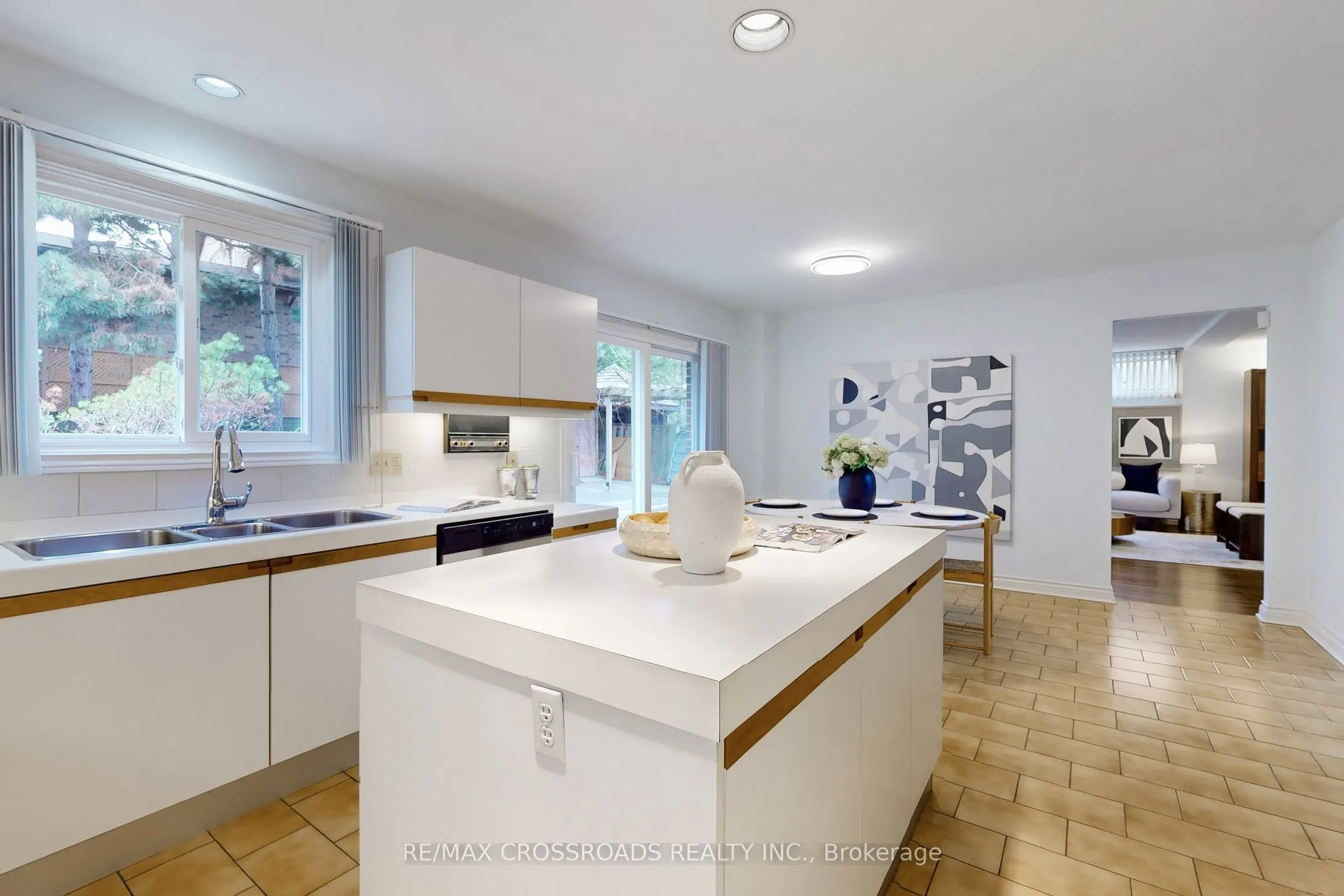8 Orchid Court