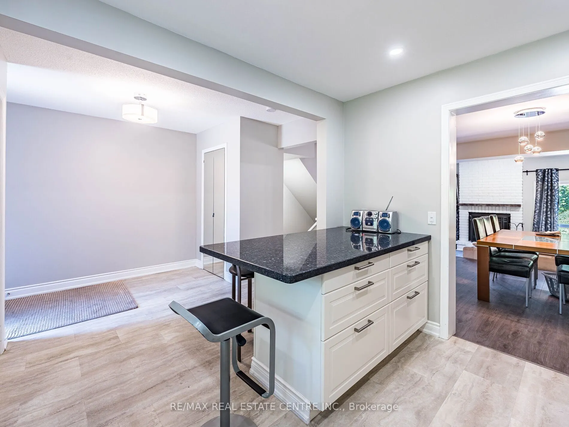 306 Torresdale Avenue, #19