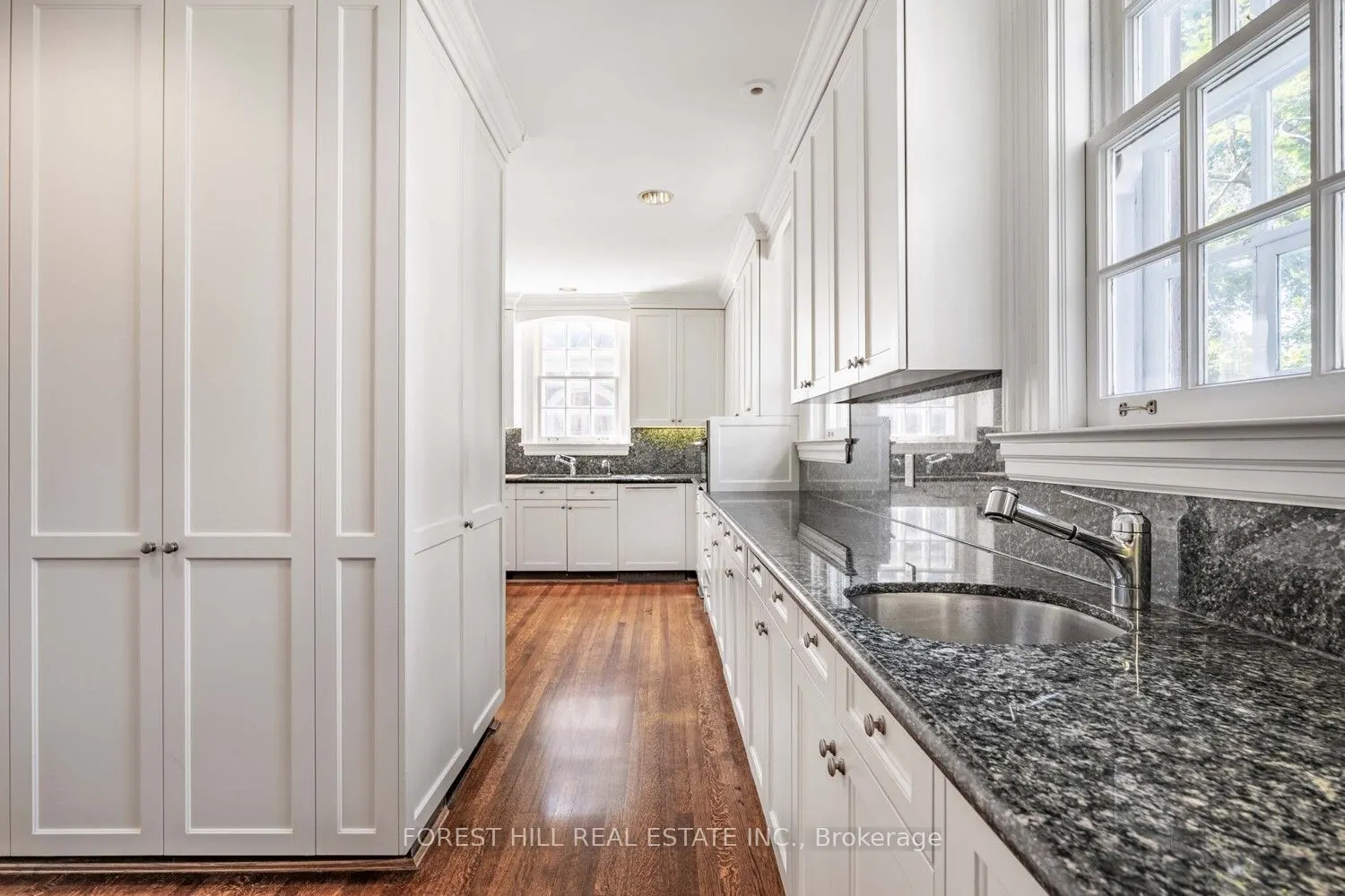435 Russell Hill Road