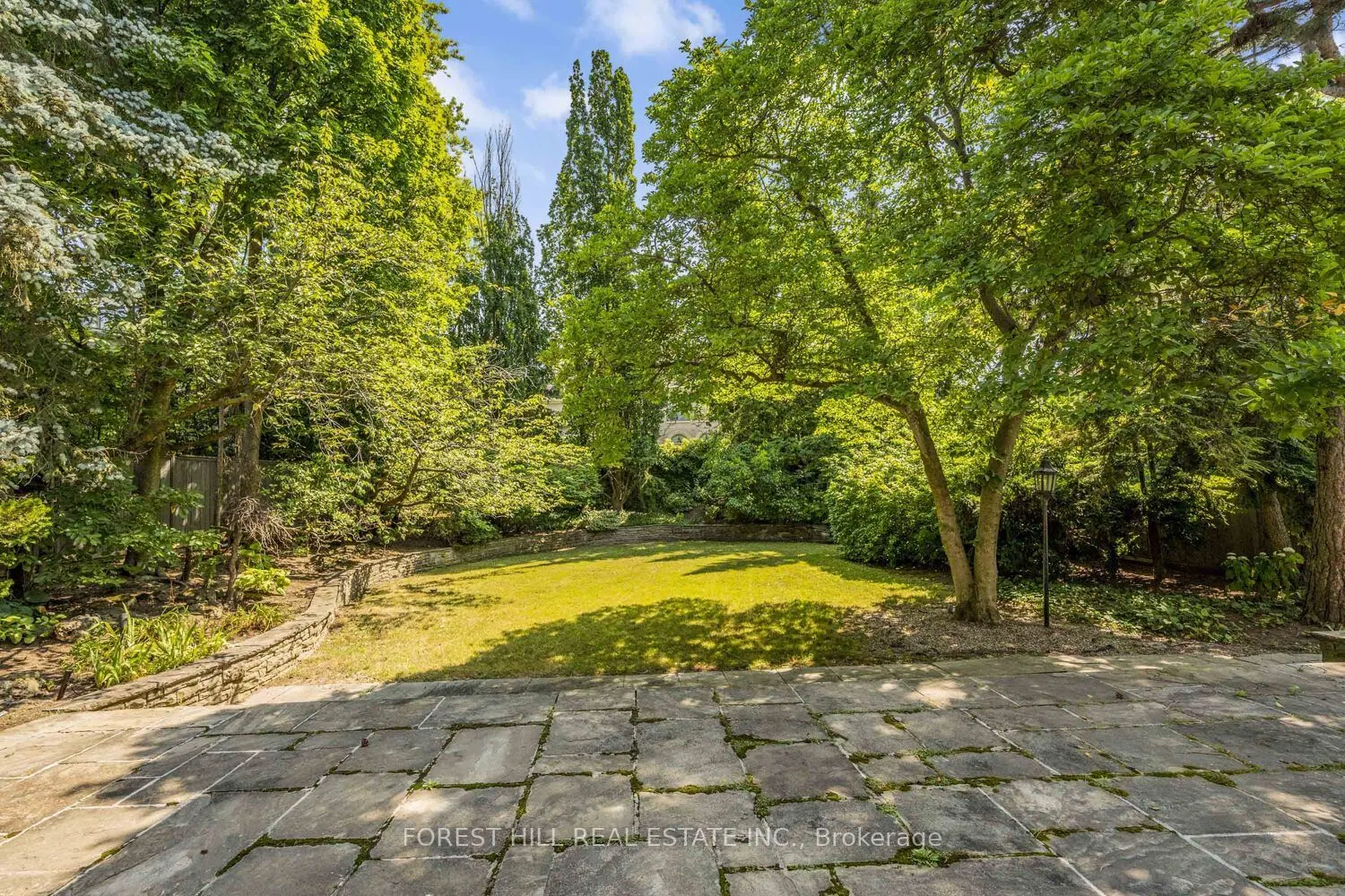 435 Russell Hill Road