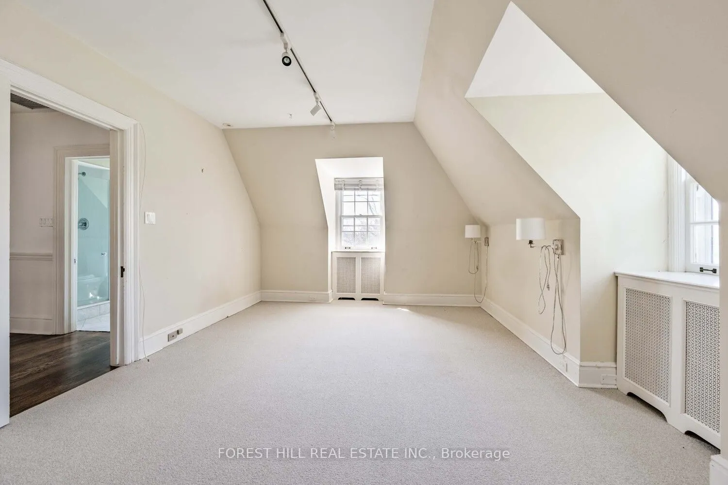 435 Russell Hill Road