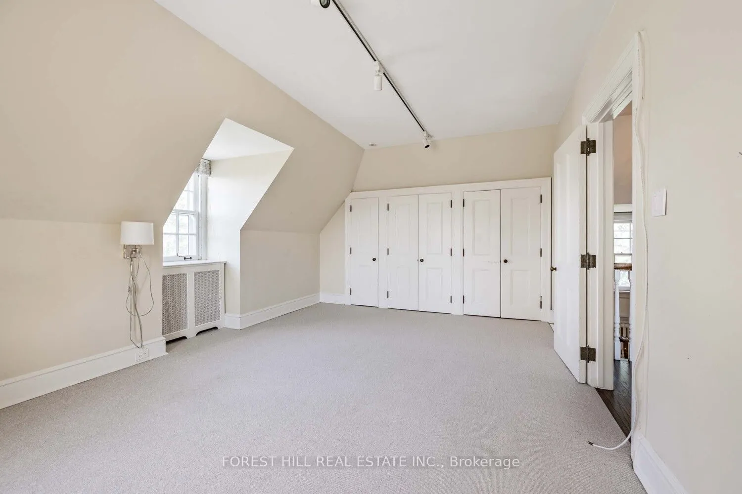 435 Russell Hill Road