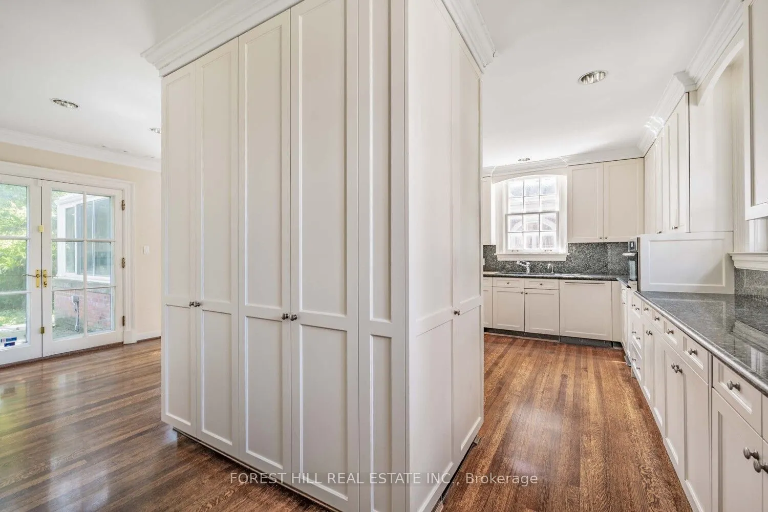 435 Russell Hill Road