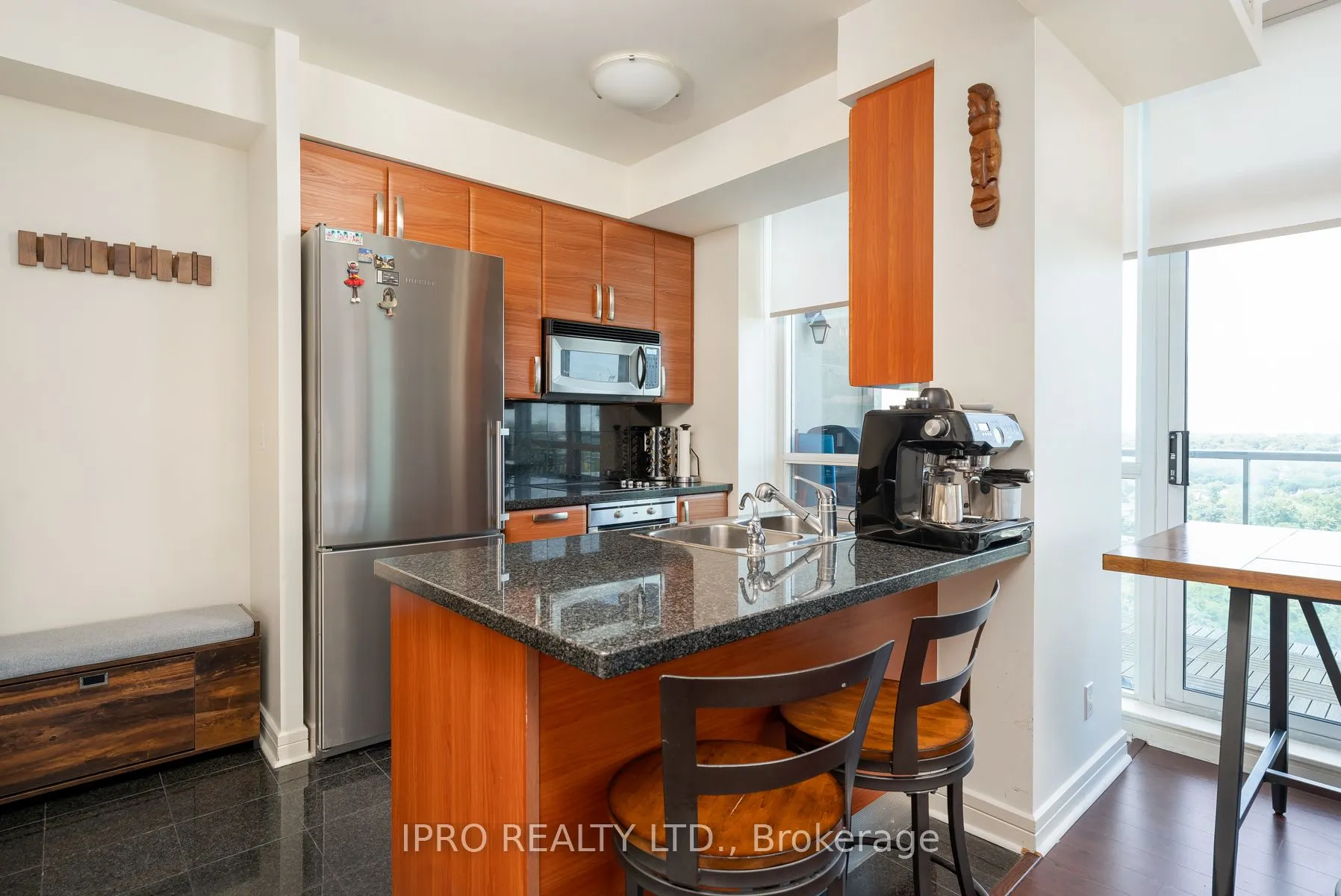 1 Avondale Avenue, #902