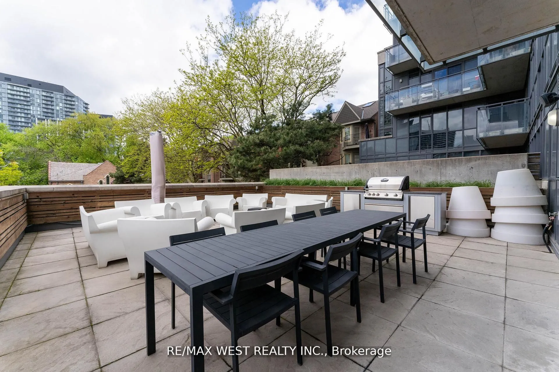 90 Trinity Street #303