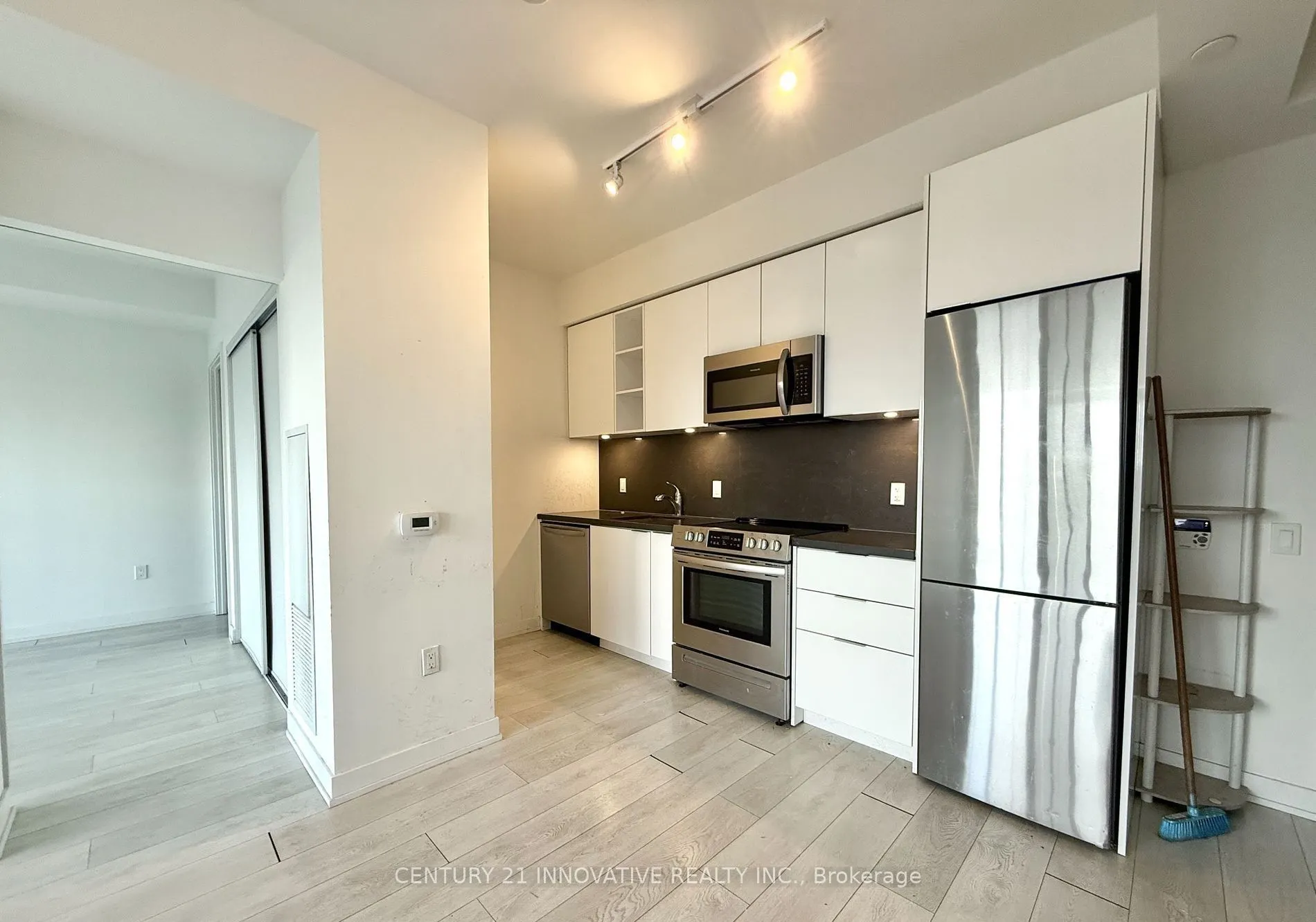 30 Ordnance Street, #1607