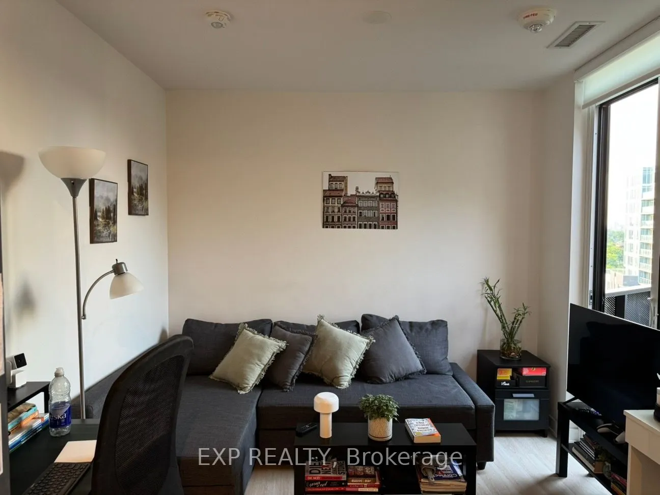 30 Tretti Way, #1018