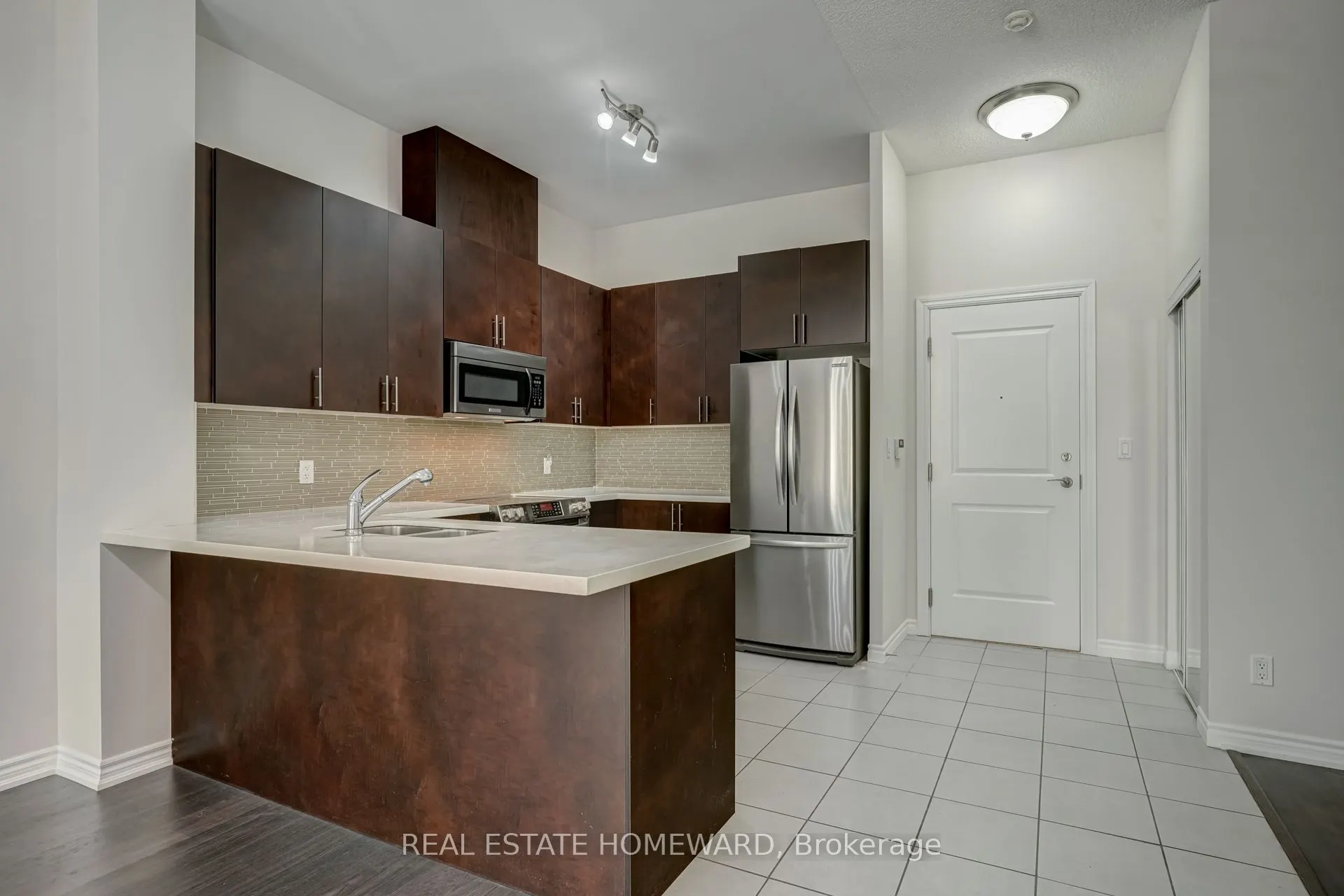 135 Wynford Drive, #104