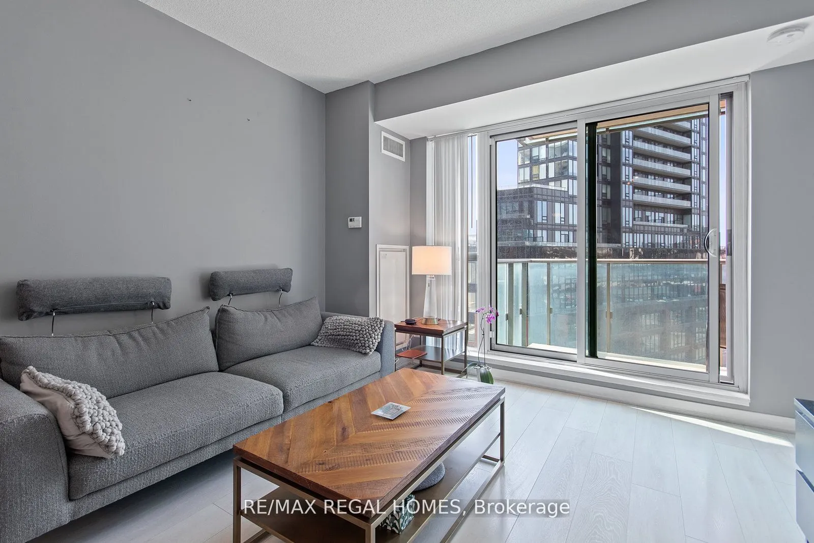 69 Lynn Williams Street, #806