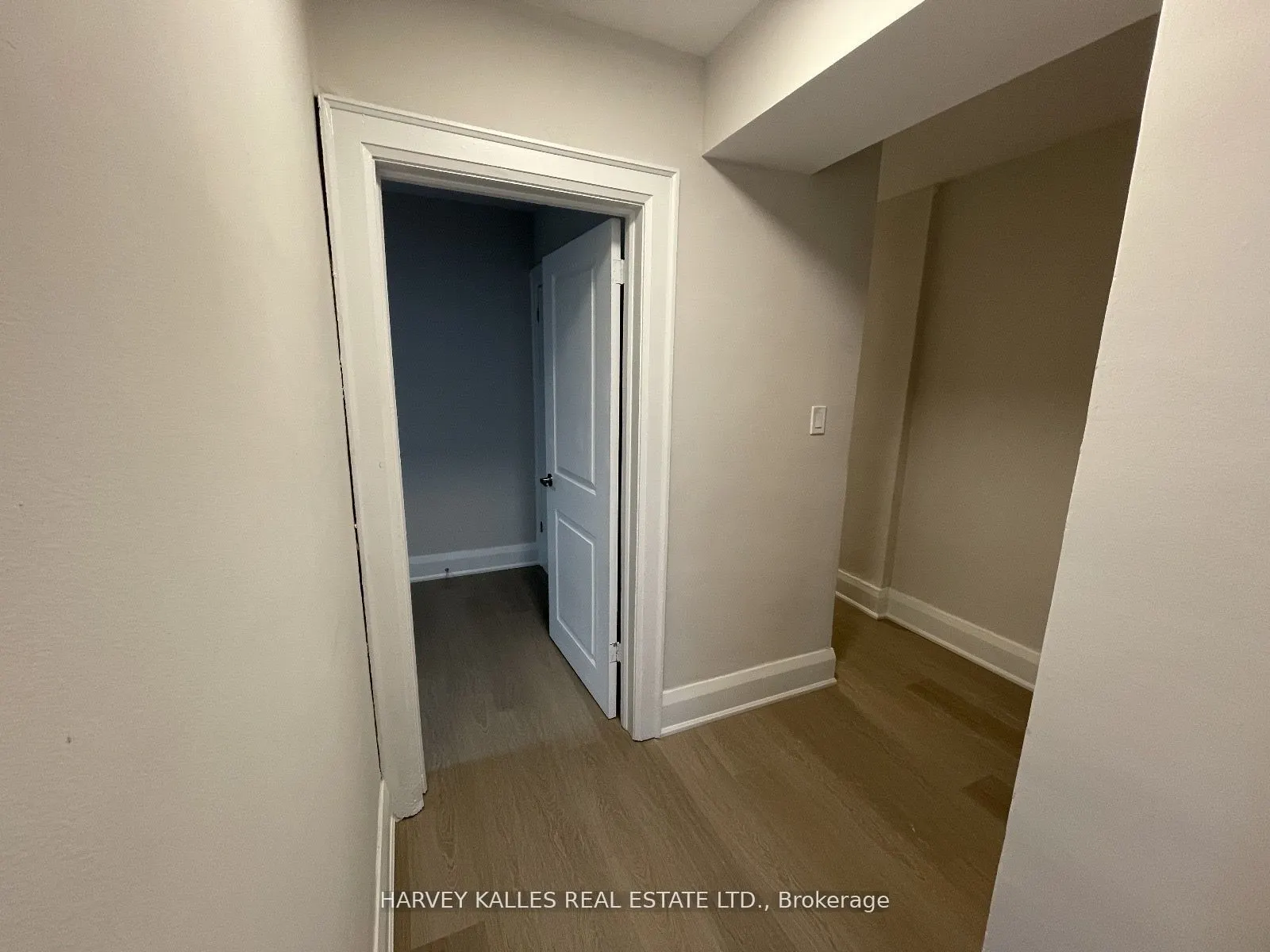 320 Lonsdale Road, #36