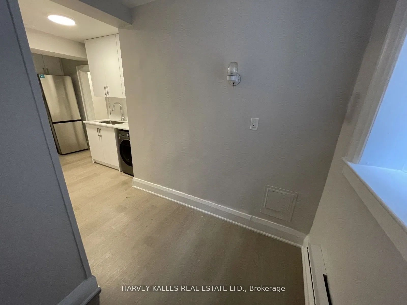 320 Lonsdale Road, #36
