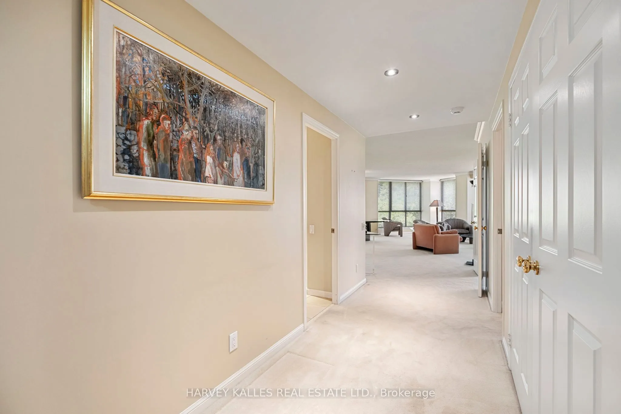 2900 Yonge Street, #702
