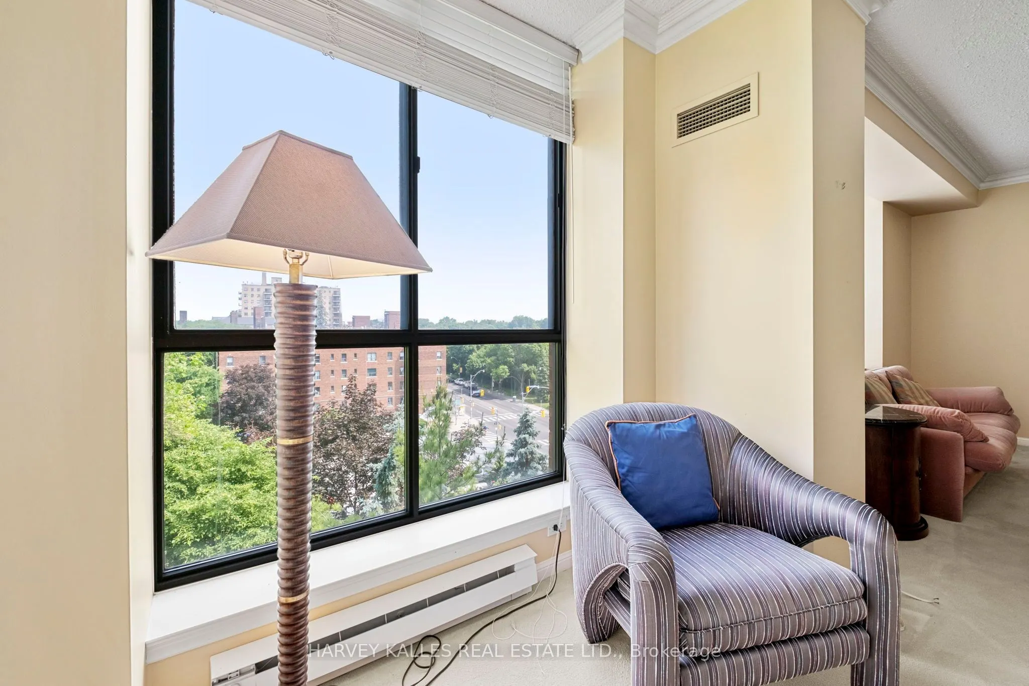 2900 Yonge Street, #702