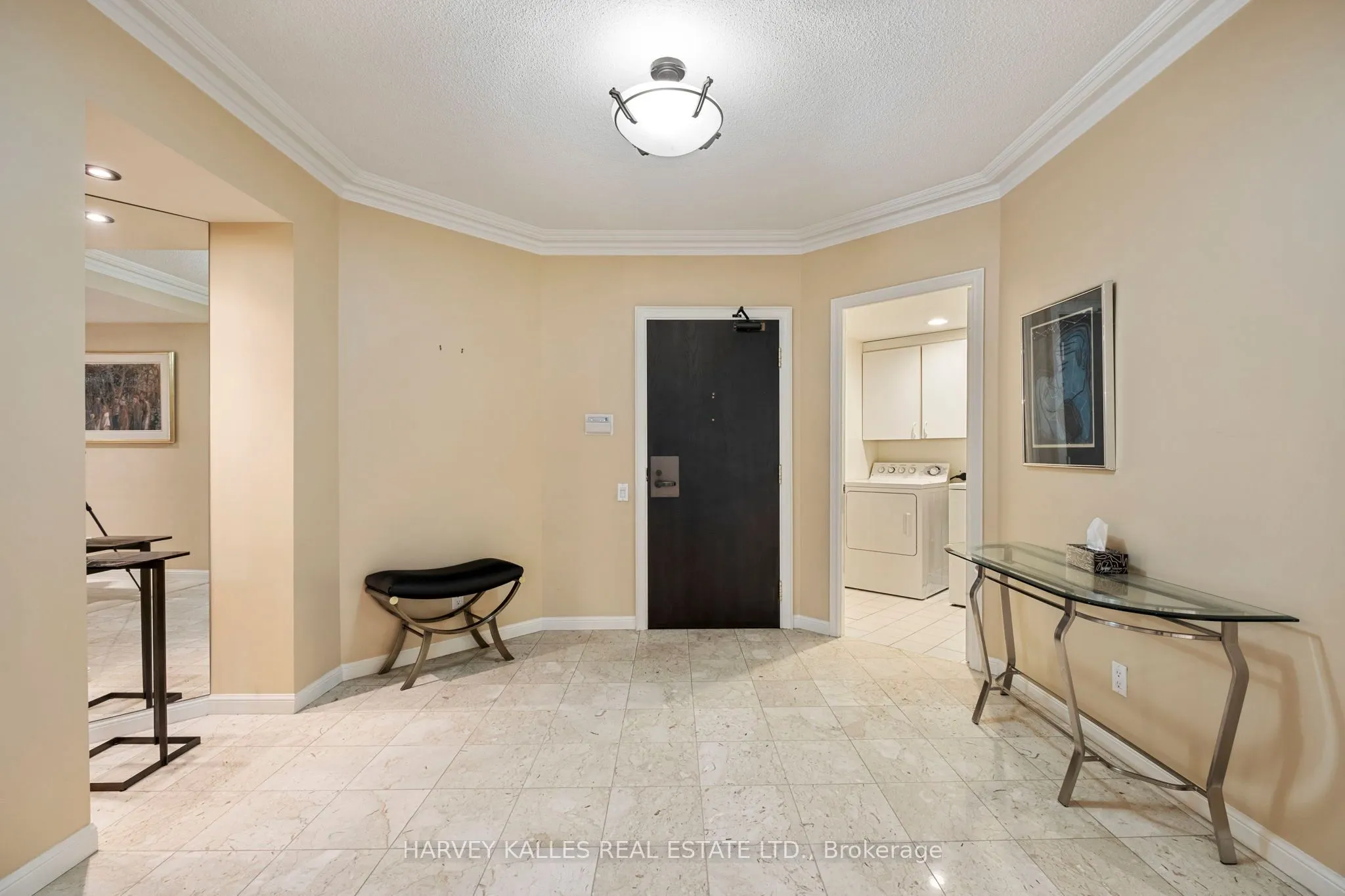2900 Yonge Street, #702
