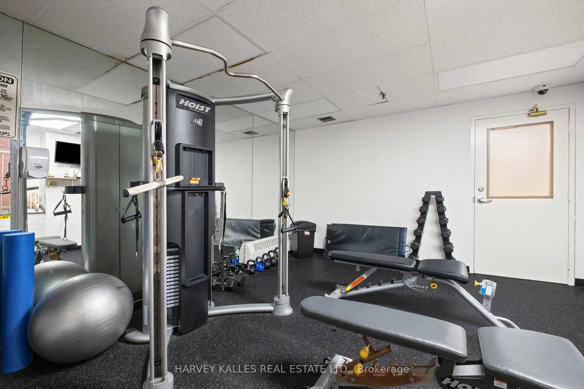 2900 Yonge Street, #702