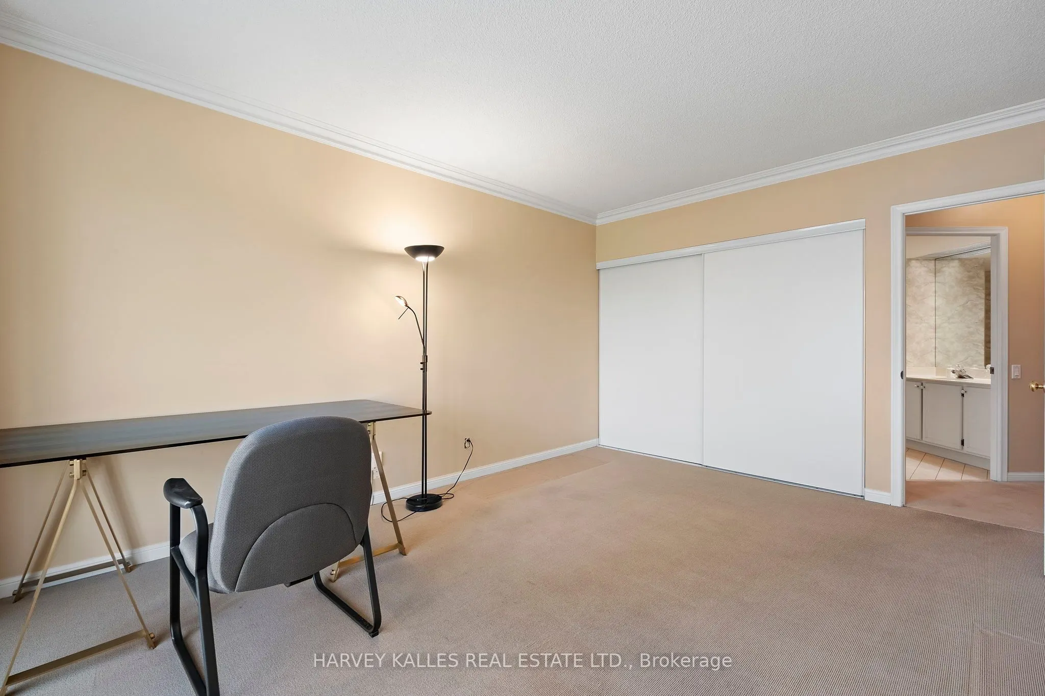 2900 Yonge Street, #702