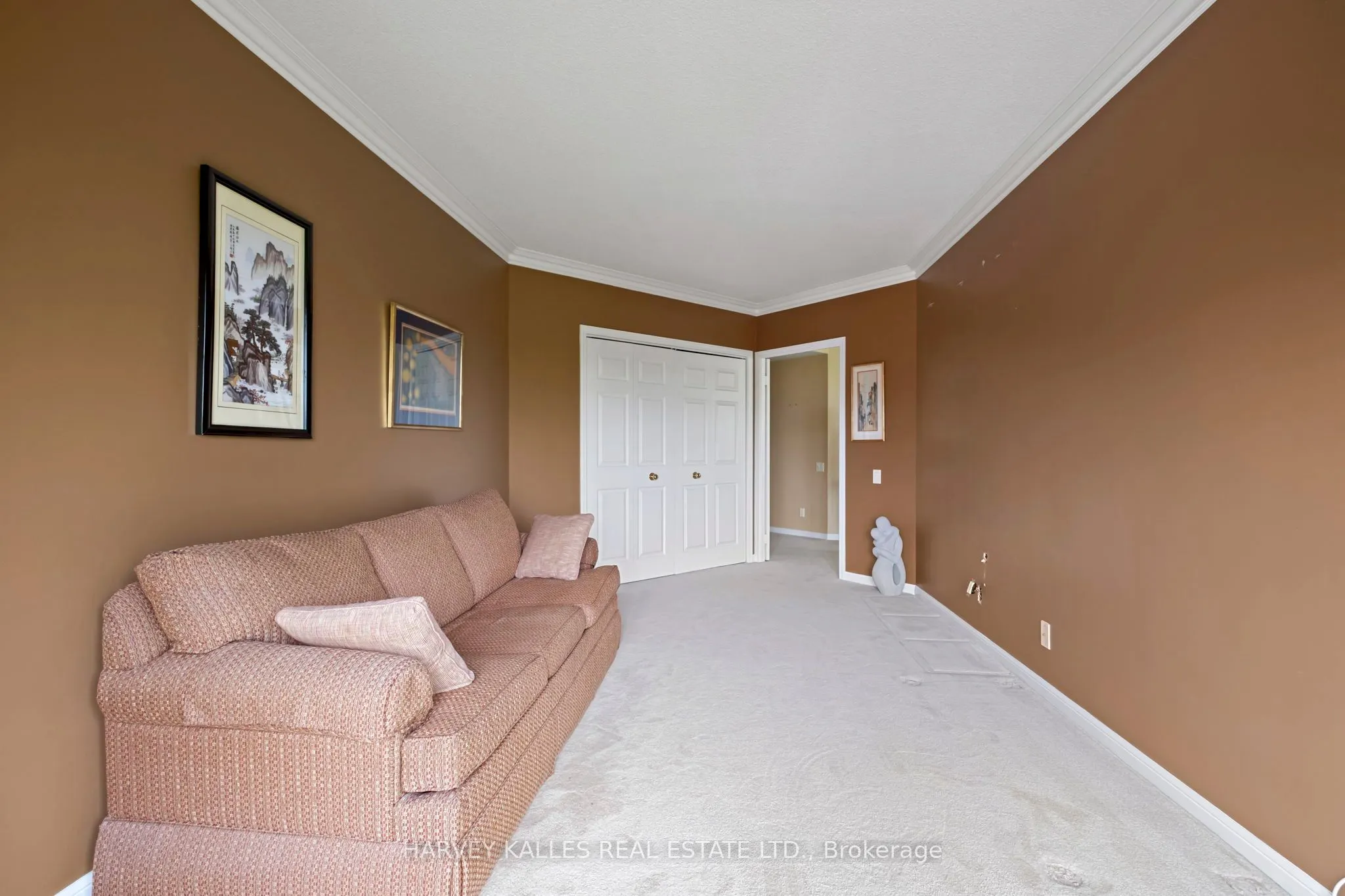 2900 Yonge Street, #702