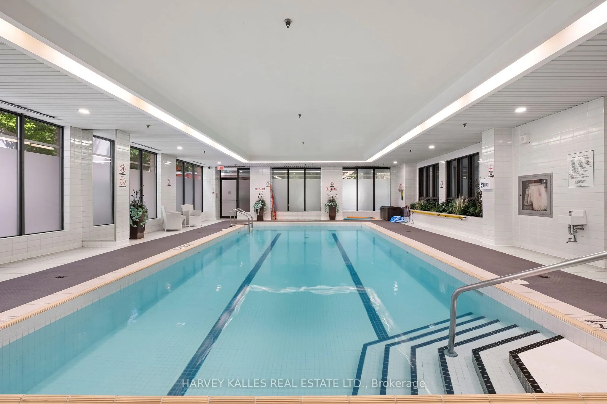 2900 Yonge Street, #702