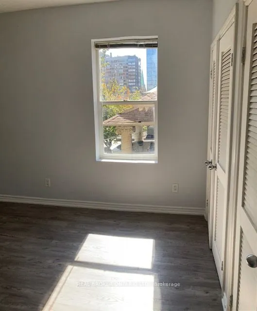 412 Jarvis Street, #302